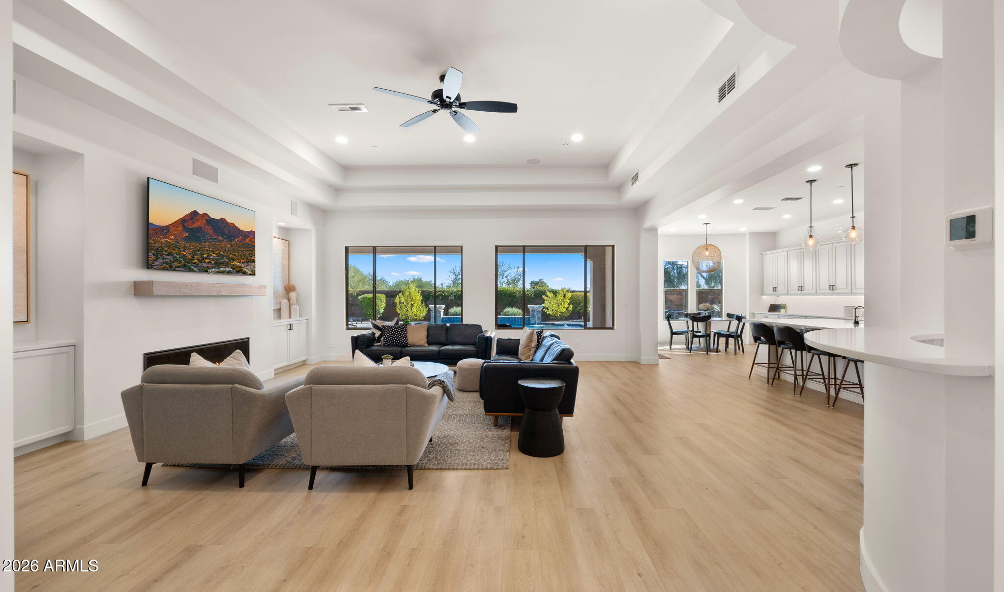 LONE MOUNTAIN - Residential
