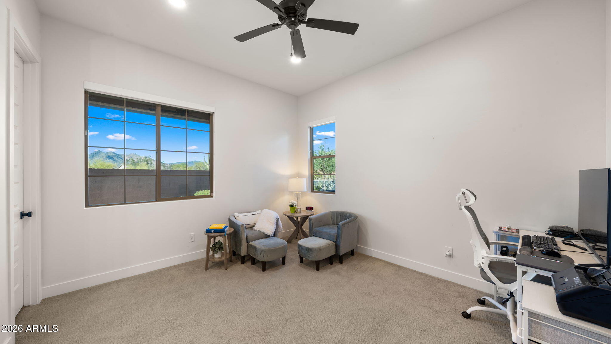 LONE MOUNTAIN - Residential