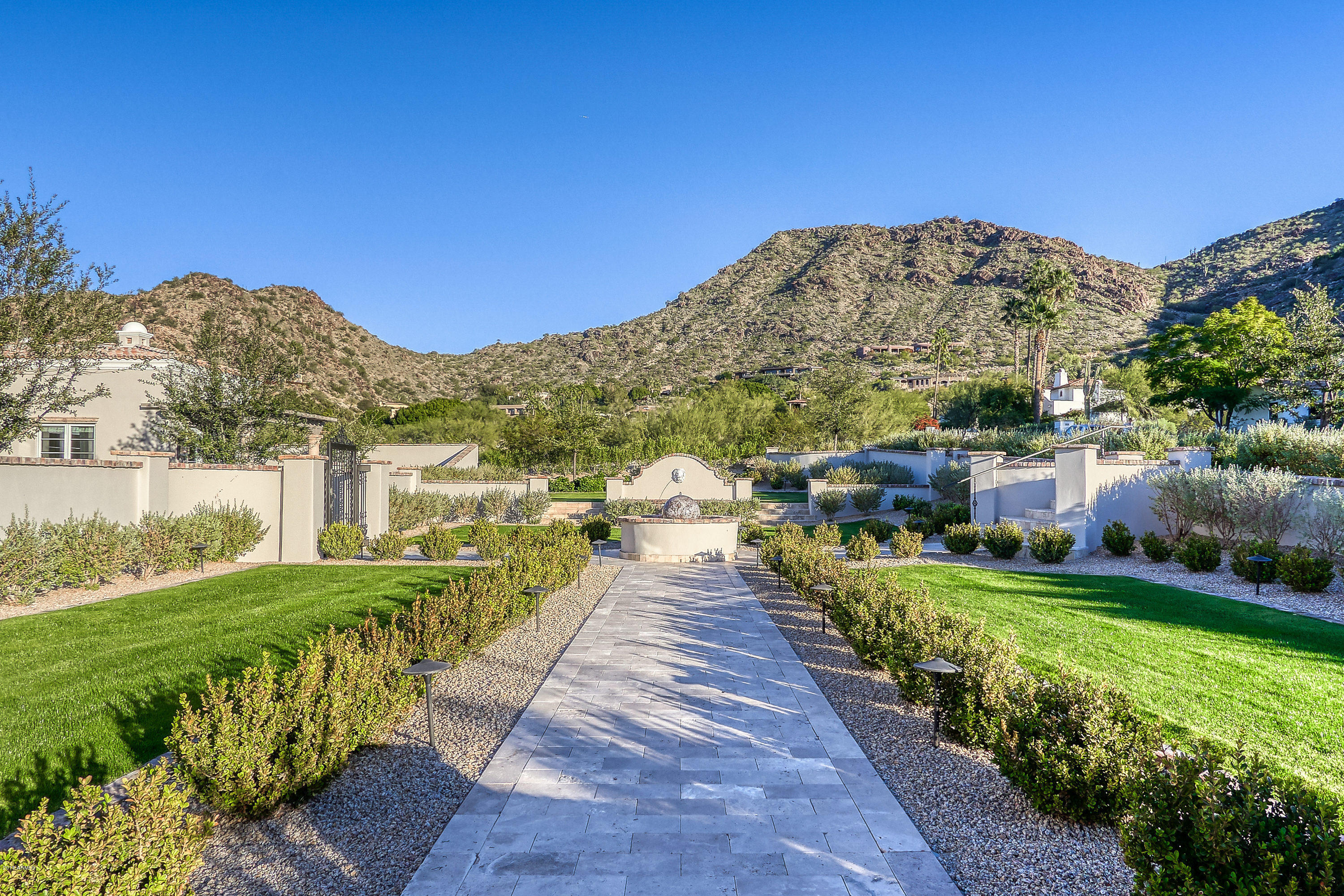 LONGTAIL RUN - Residential