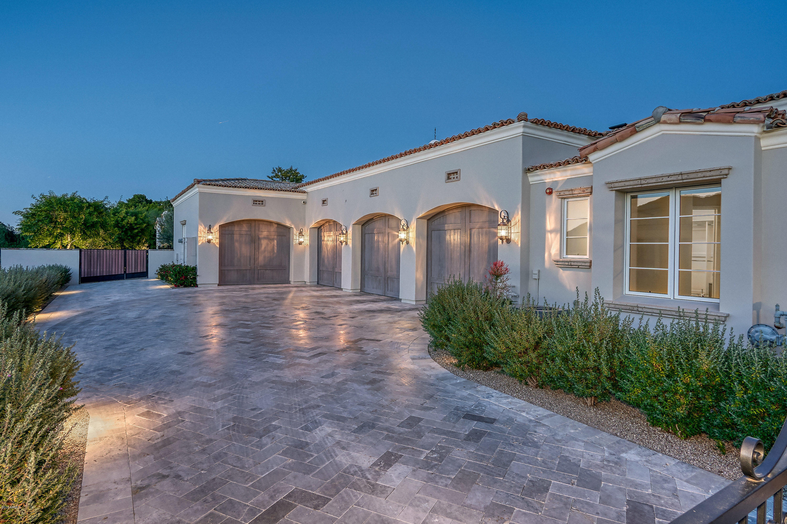 LONGTAIL RUN - Residential
