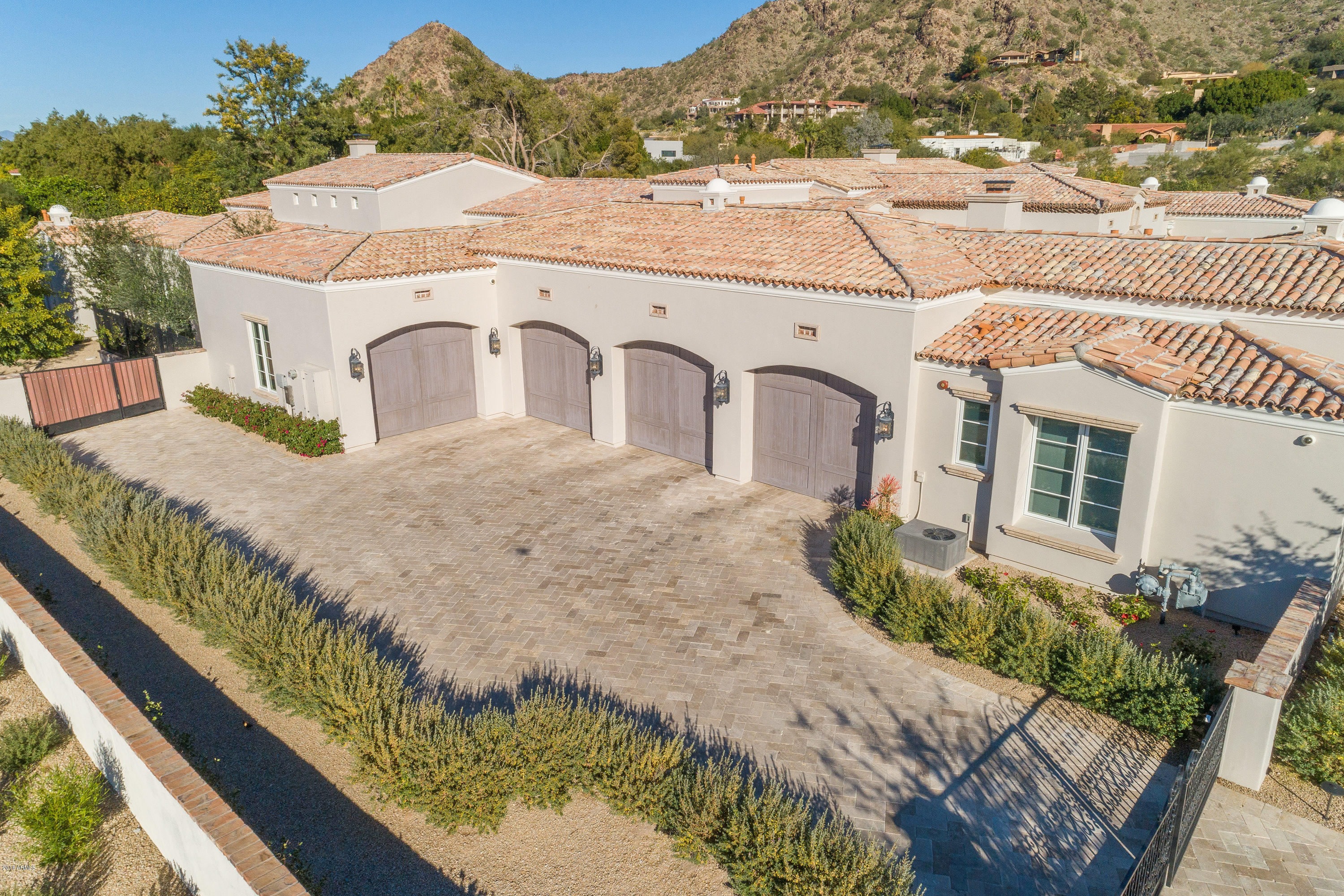 LONGTAIL RUN - Residential