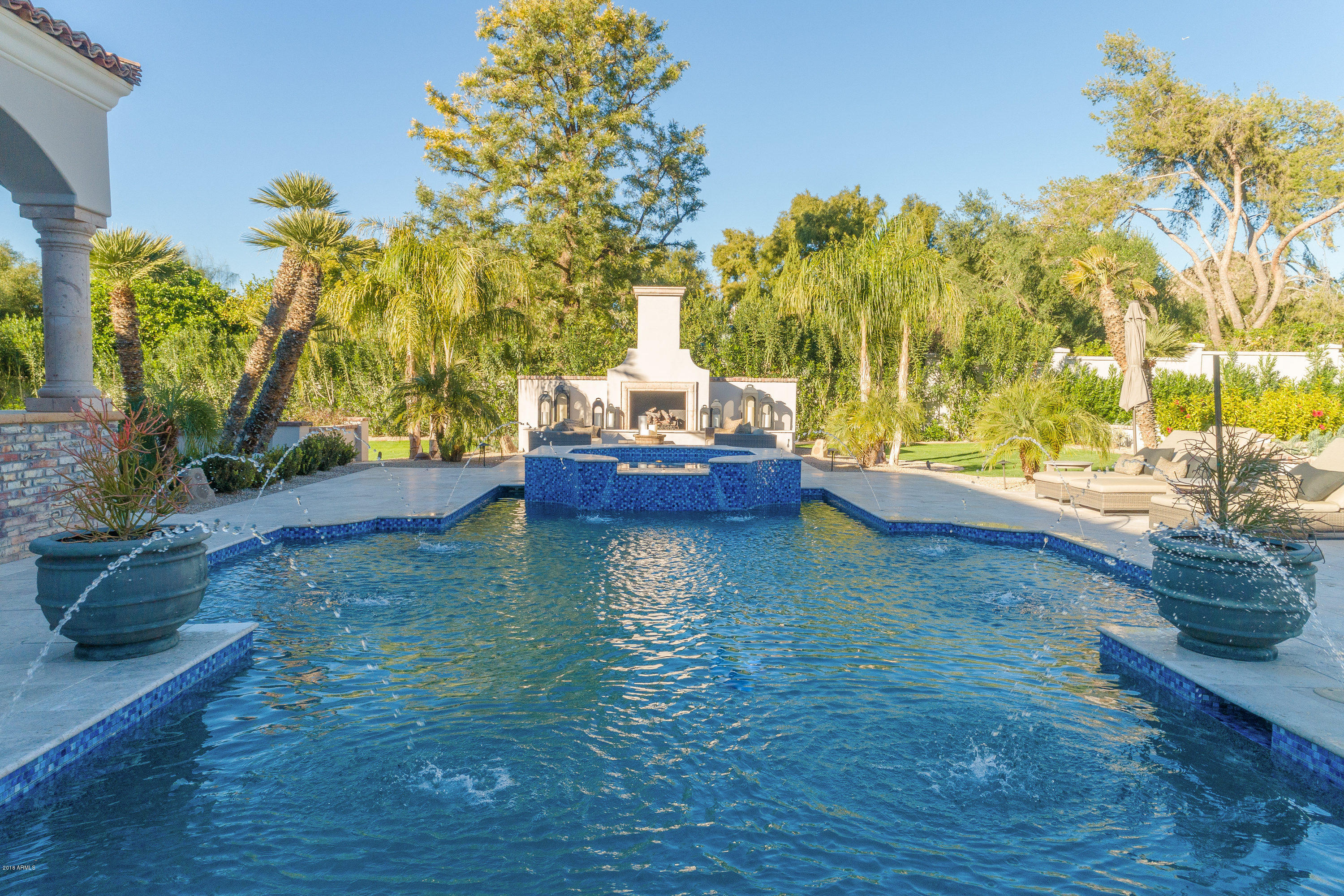 LONGTAIL RUN - Residential