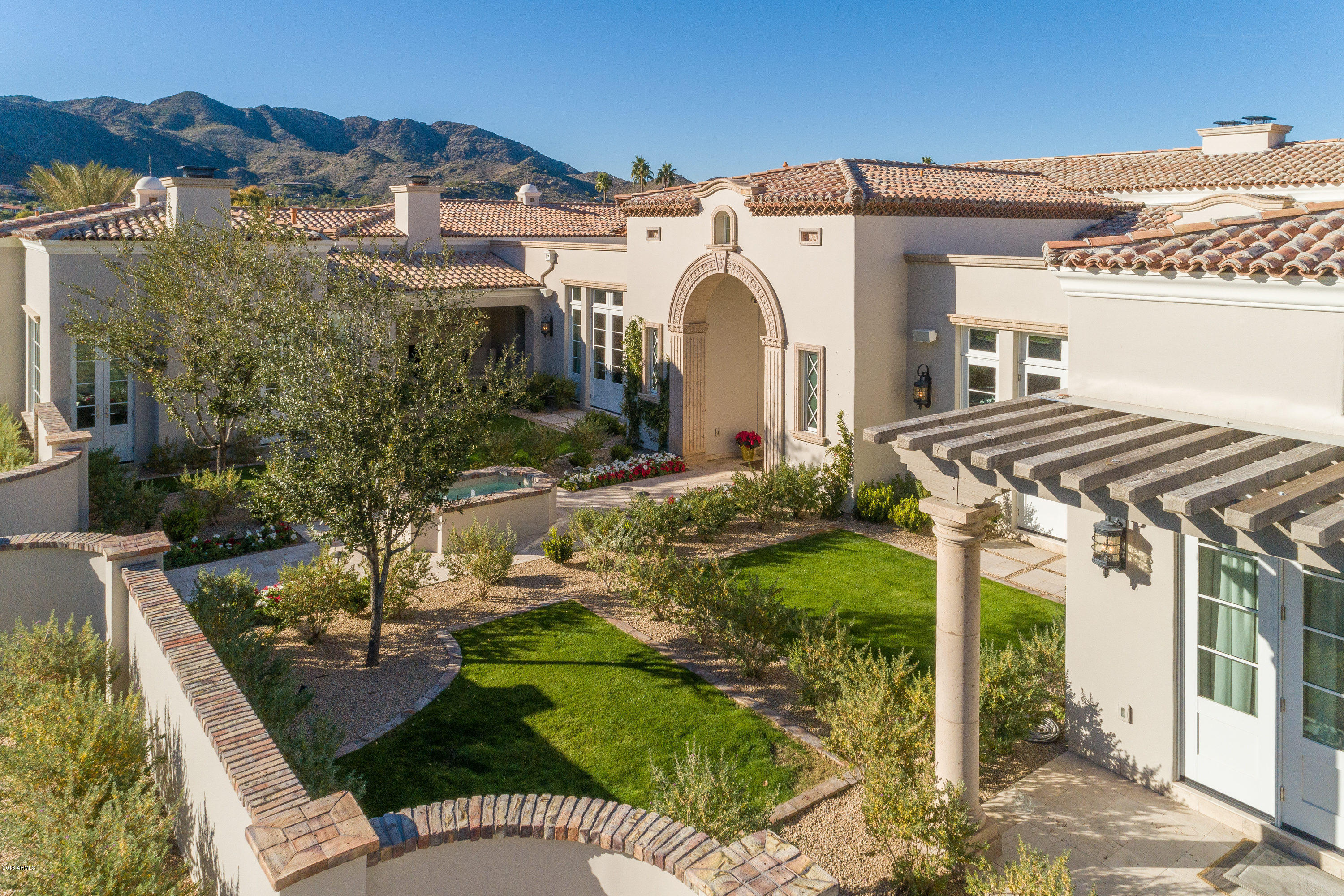 LONGTAIL RUN - Residential