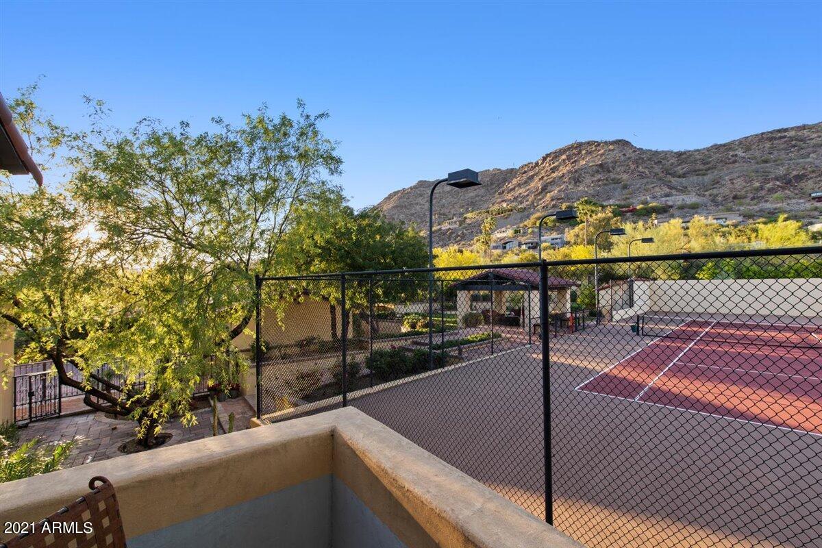 Paradise Valley - Residential