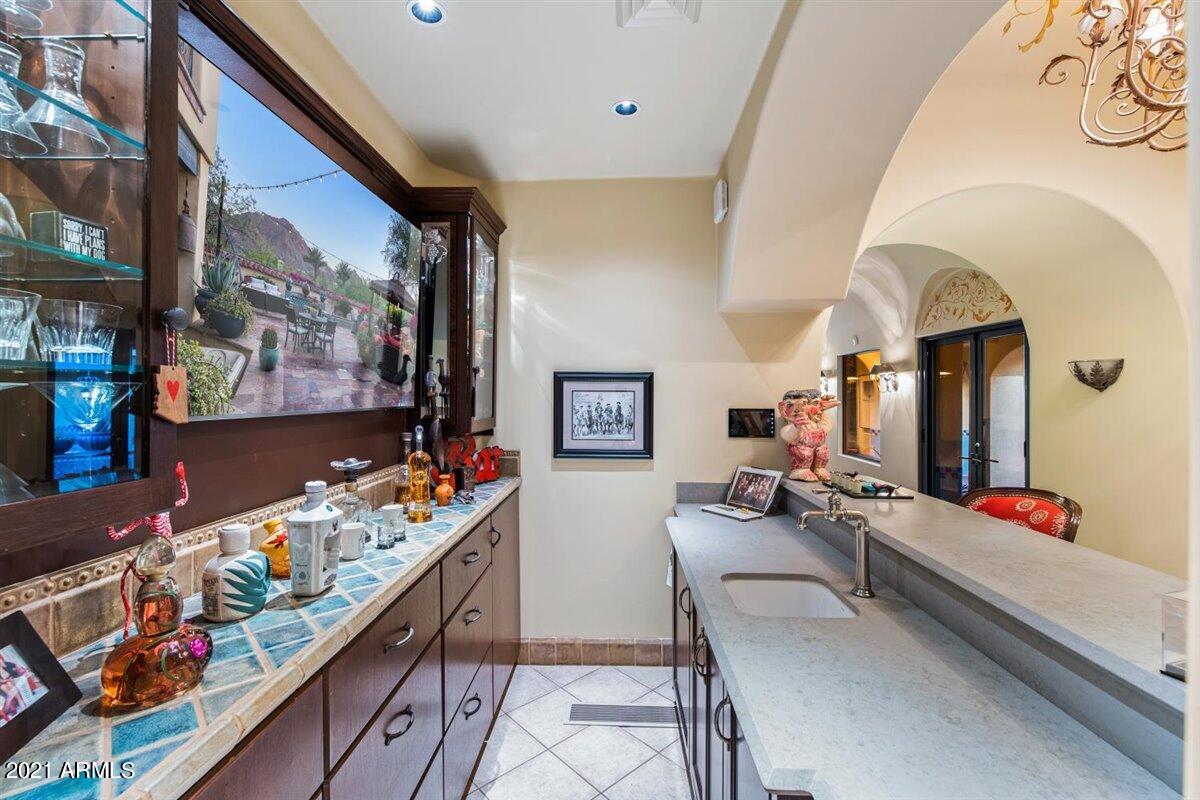 Paradise Valley - Residential