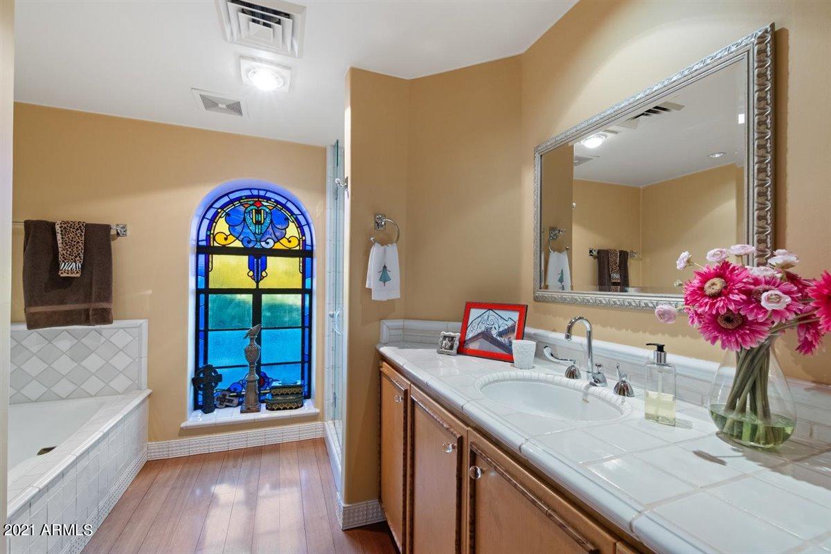 Paradise Valley - Residential