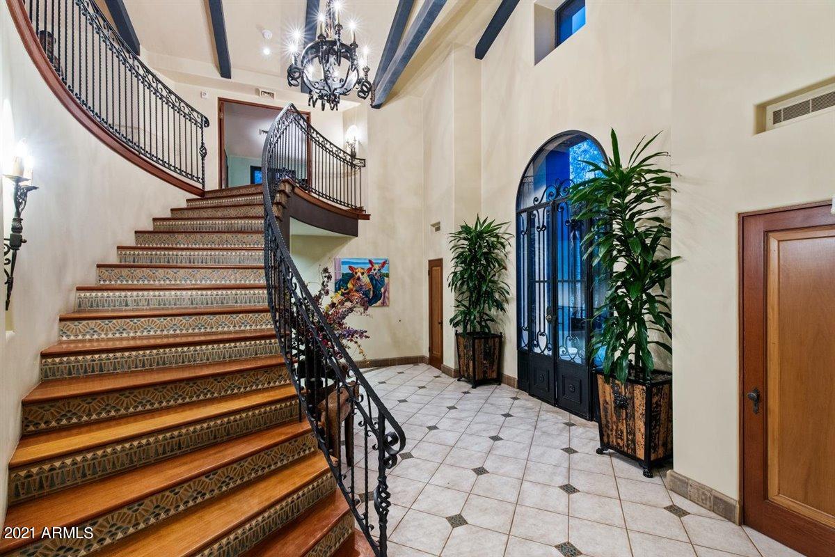 Paradise Valley - Residential