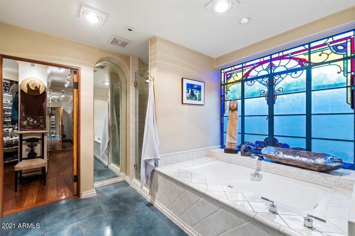 Paradise Valley - Residential