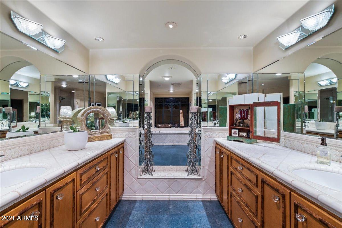 Paradise Valley - Residential