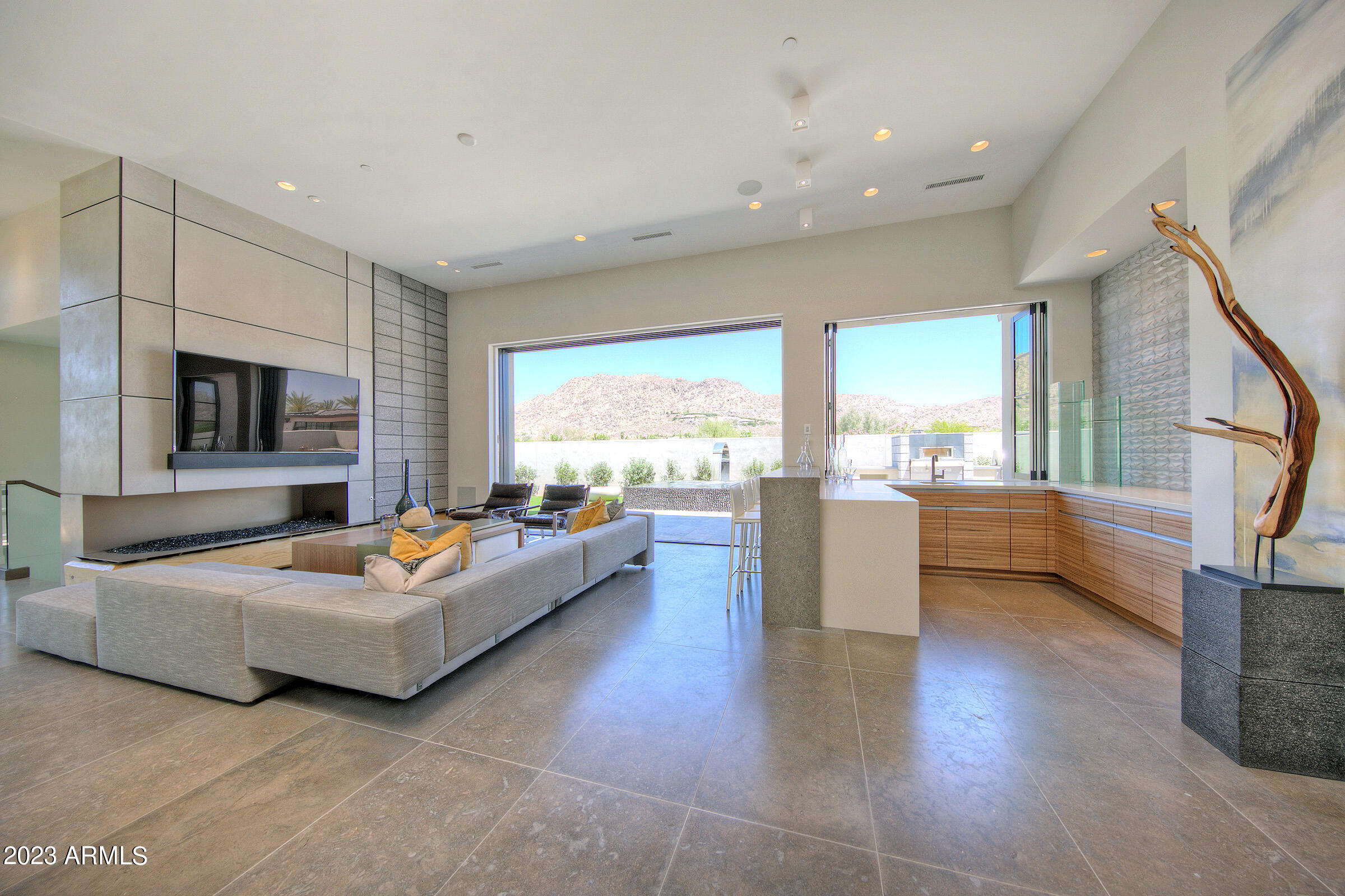 THE VILLAGE AT MOUNTAIN SHADOWS - Residential