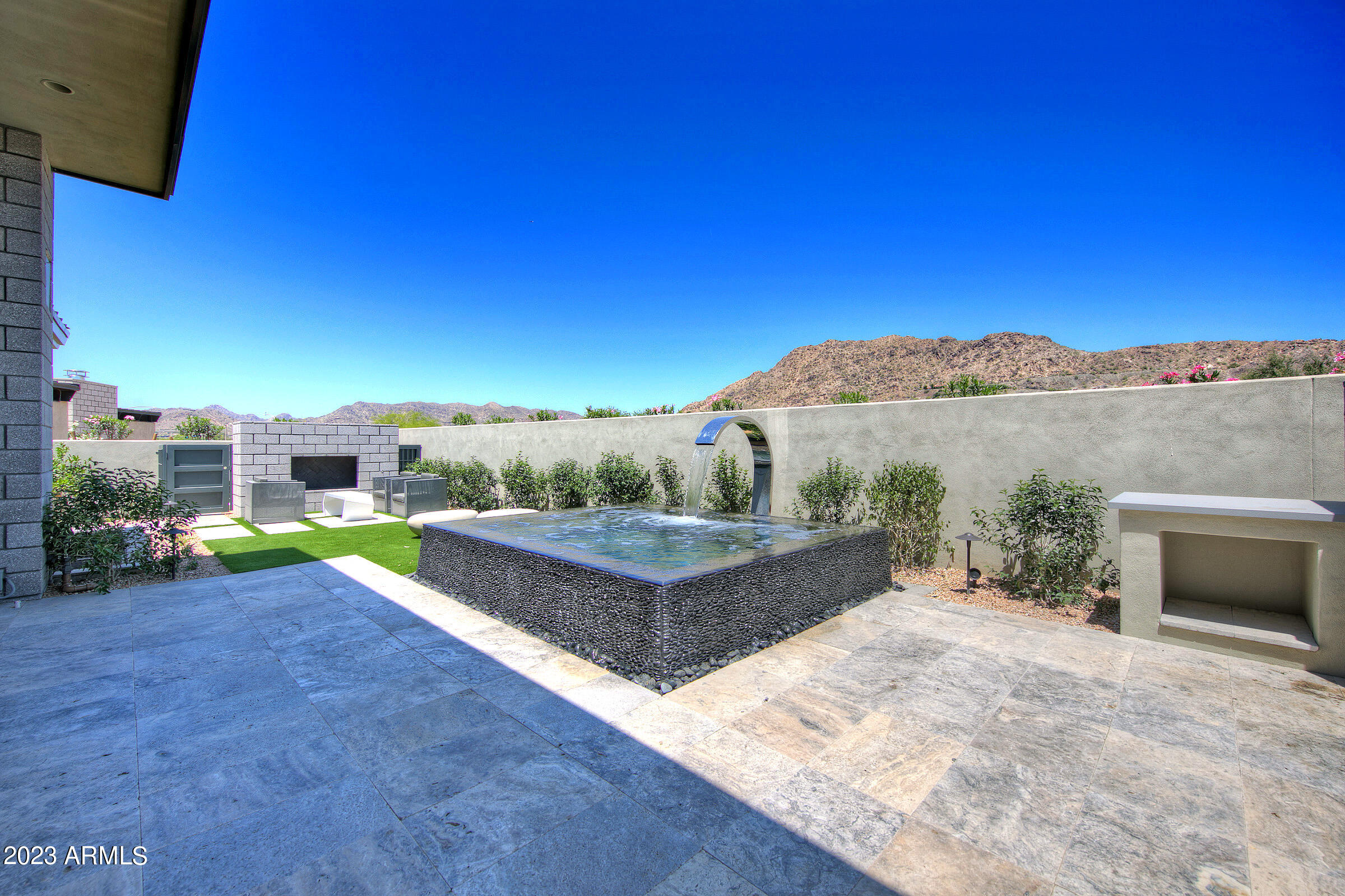 THE VILLAGE AT MOUNTAIN SHADOWS - Residential