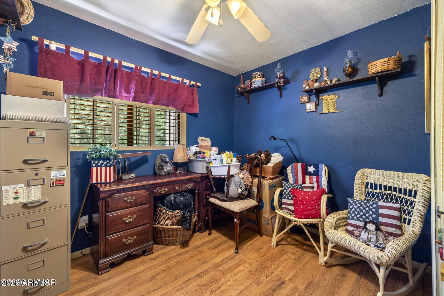 TAL WI WI IN THE PINES - Residential