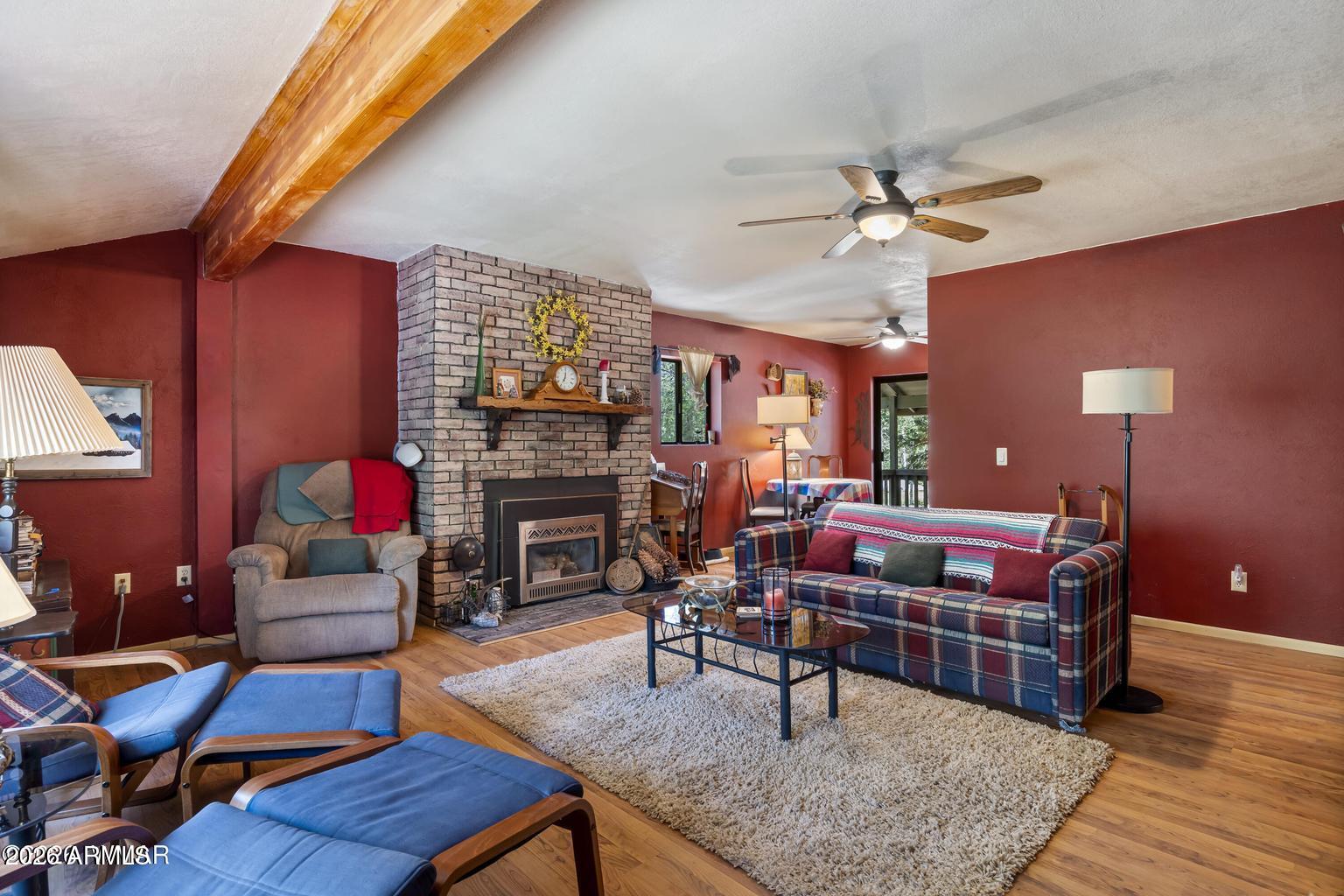 TAL WI WI IN THE PINES - Residential
