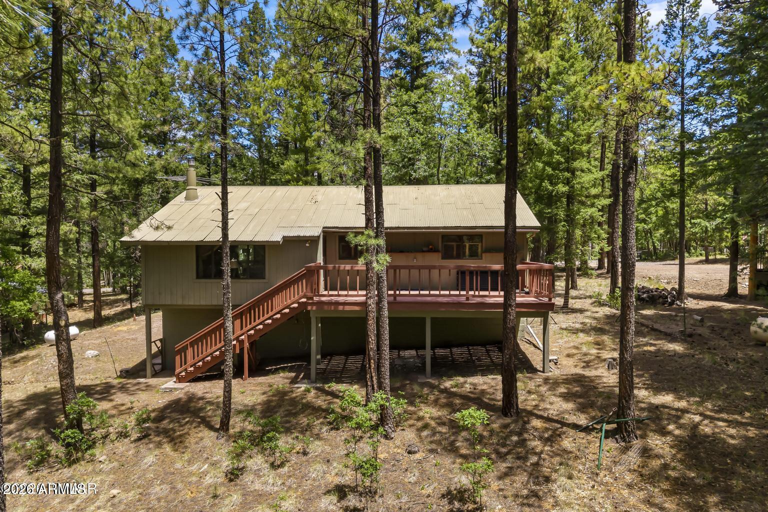 TAL WI WI IN THE PINES - Residential