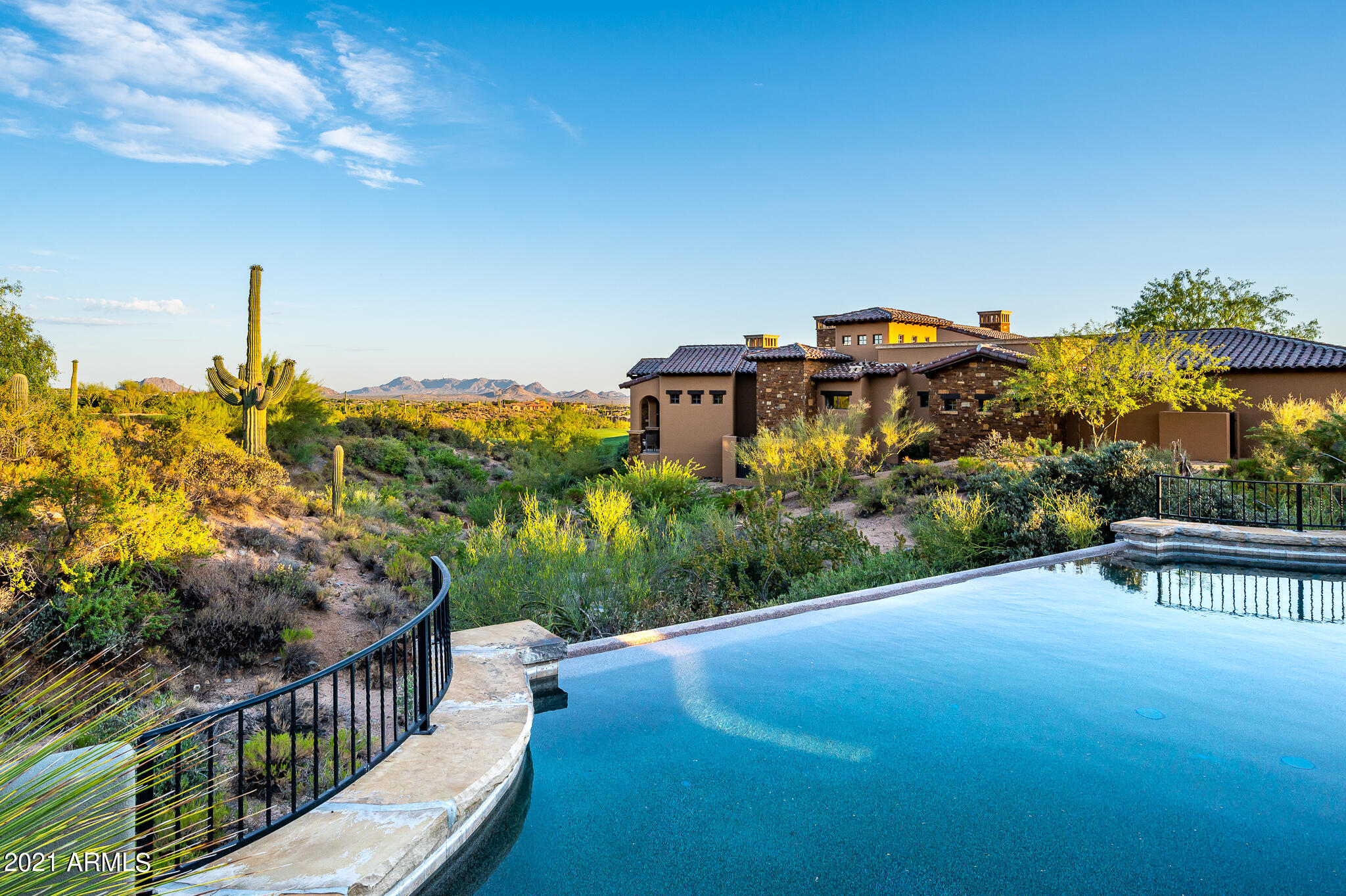 DESERT MOUNTAIN - Residential
