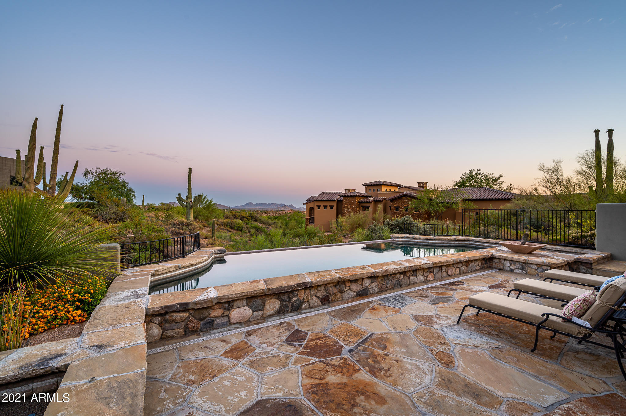 DESERT MOUNTAIN - Residential