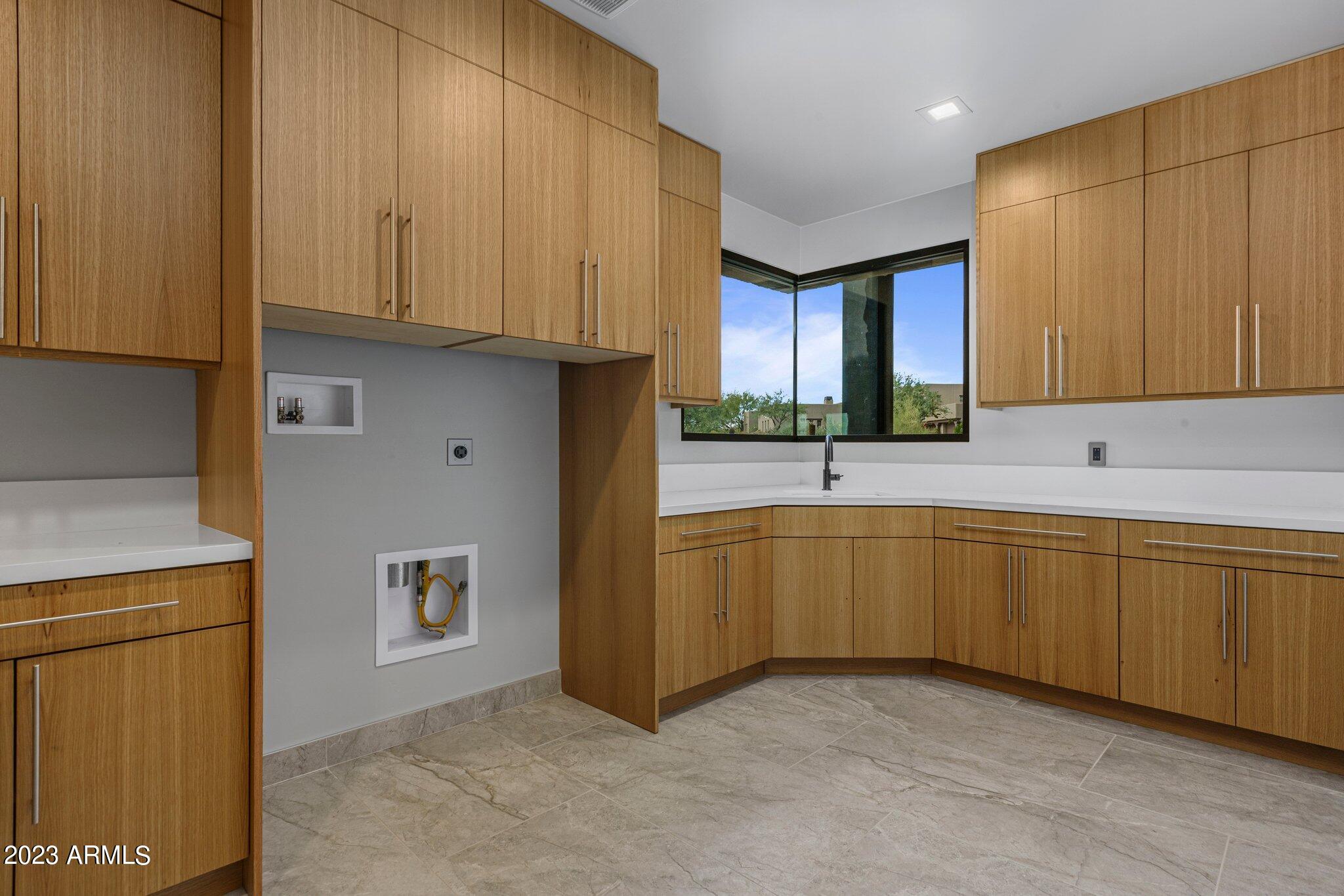 Mirabel Club - Residential