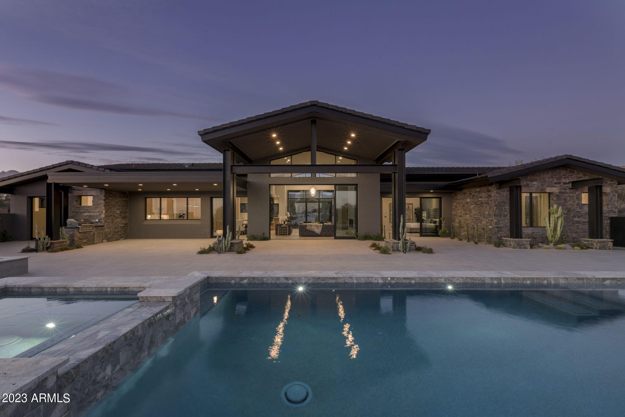 Mirabel Club - Residential