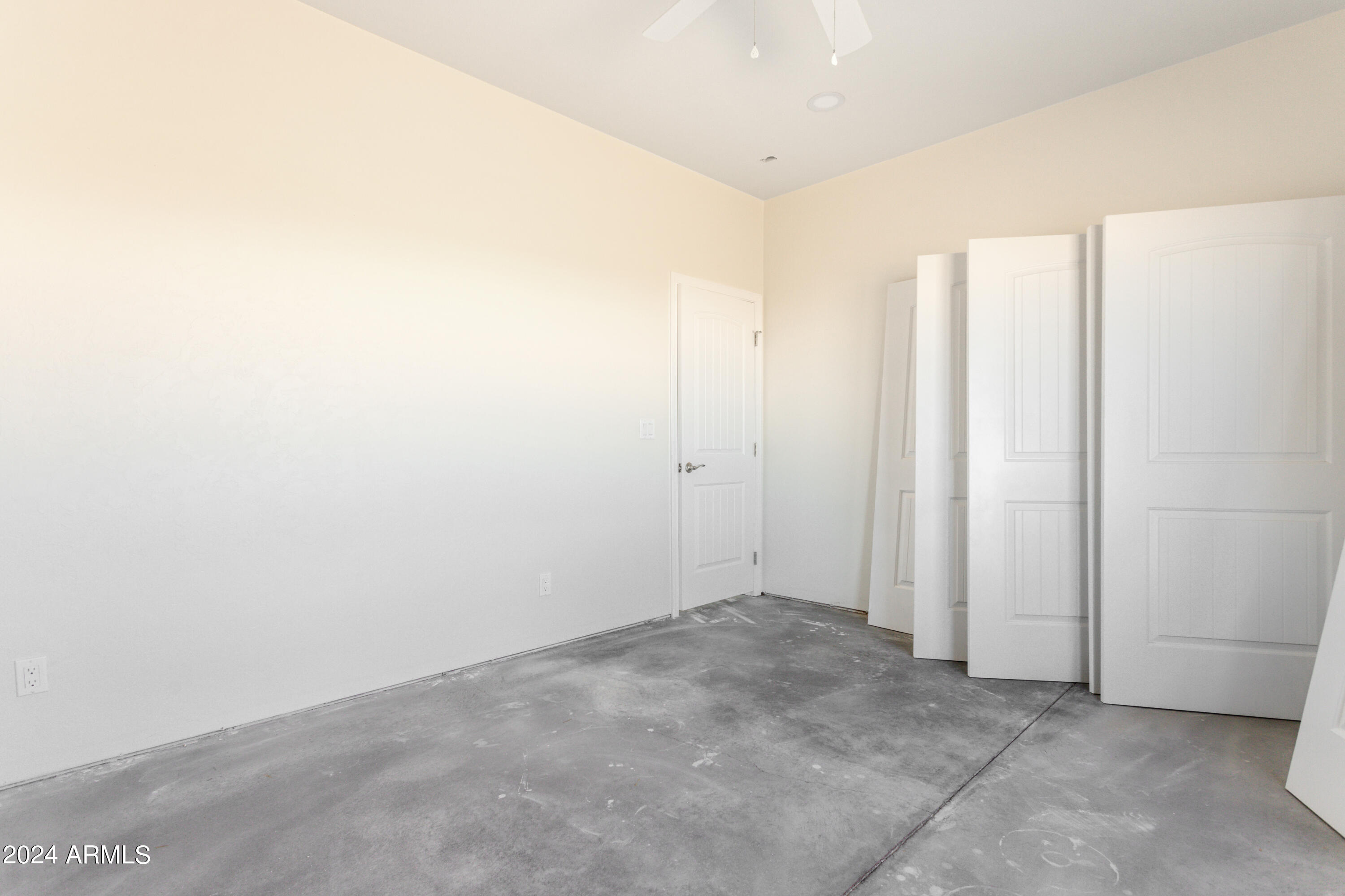 RANCHO ARIZONA - Residential