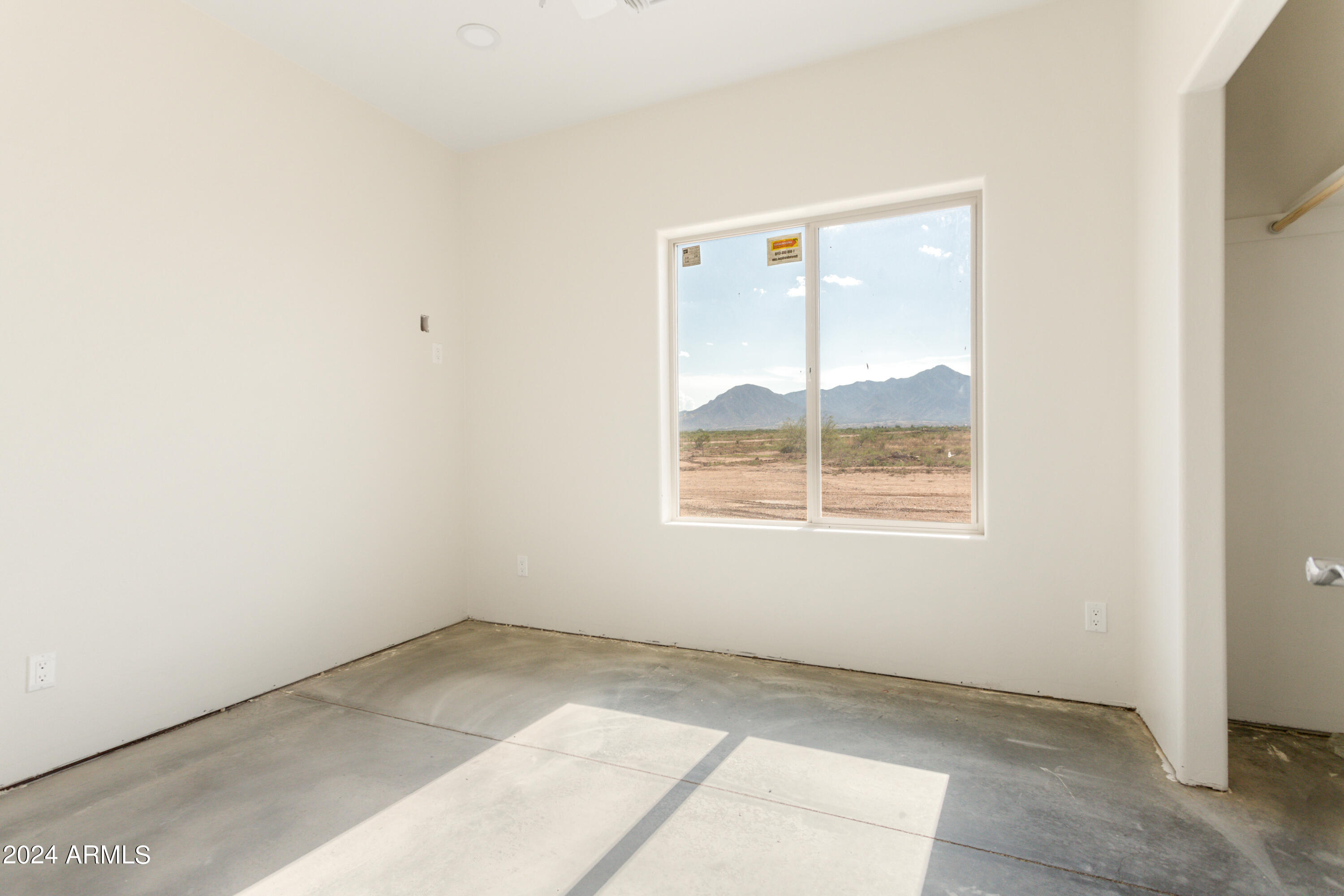 RANCHO ARIZONA - Residential
