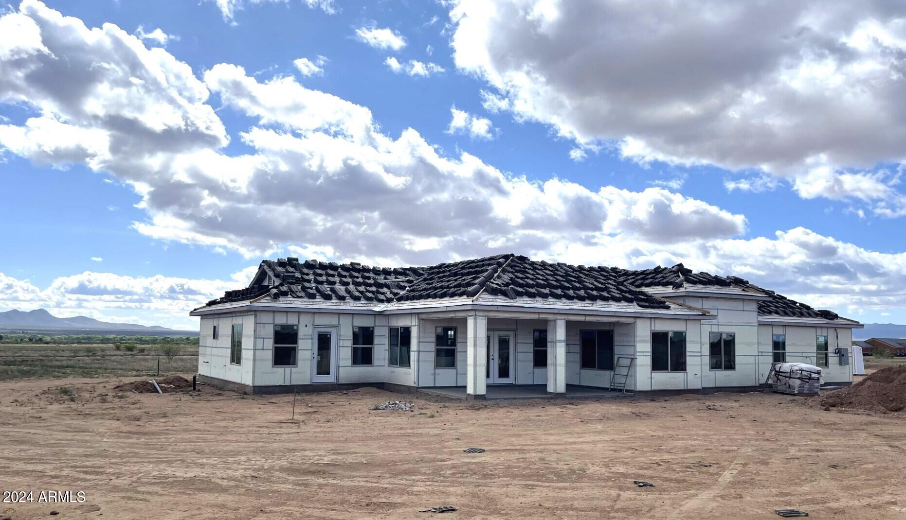 RANCHO ARIZONA - Residential