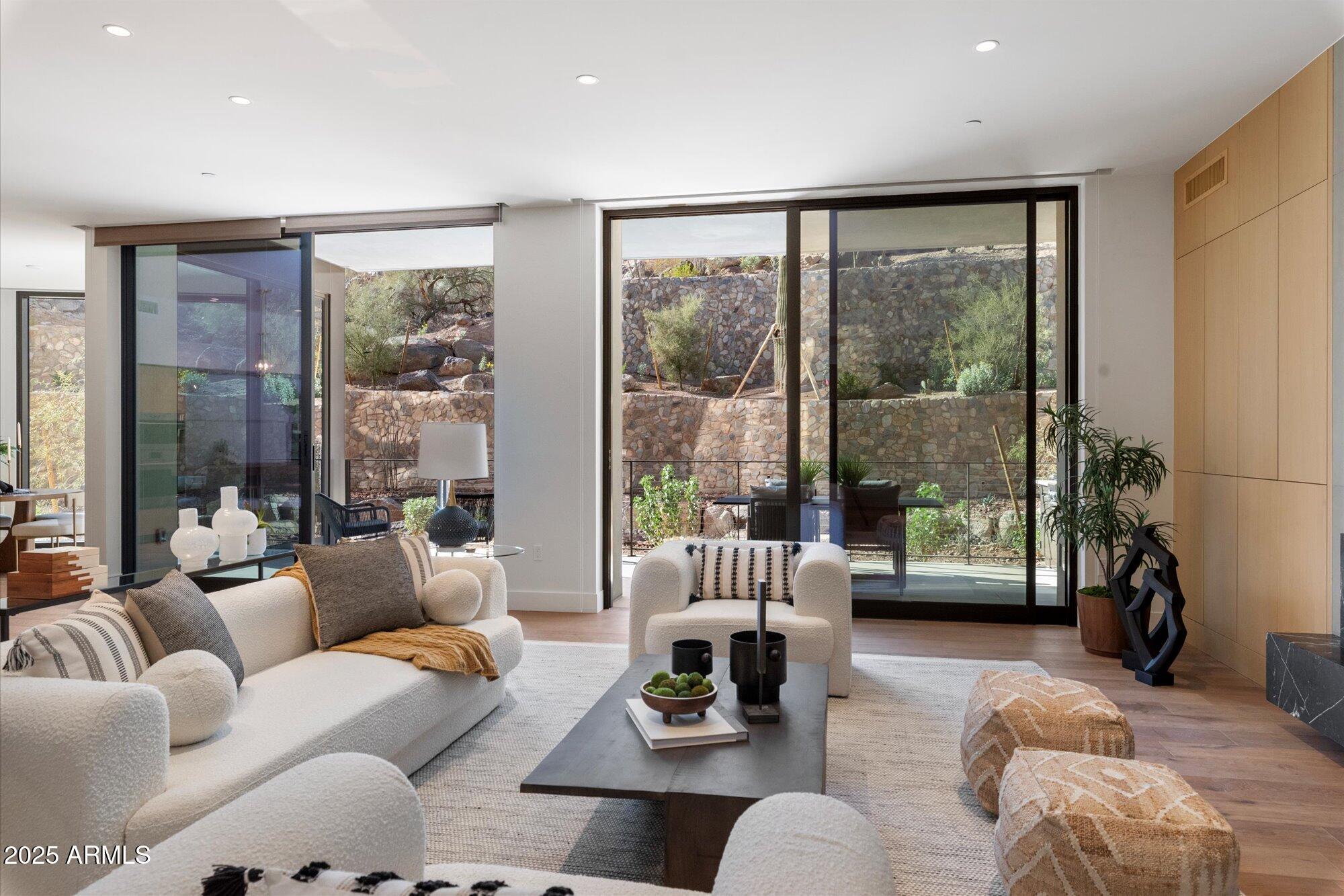 ASCENT AT THE PHOENICIAN MOUNTAINSIDE CONDOMINIUMS - Residential