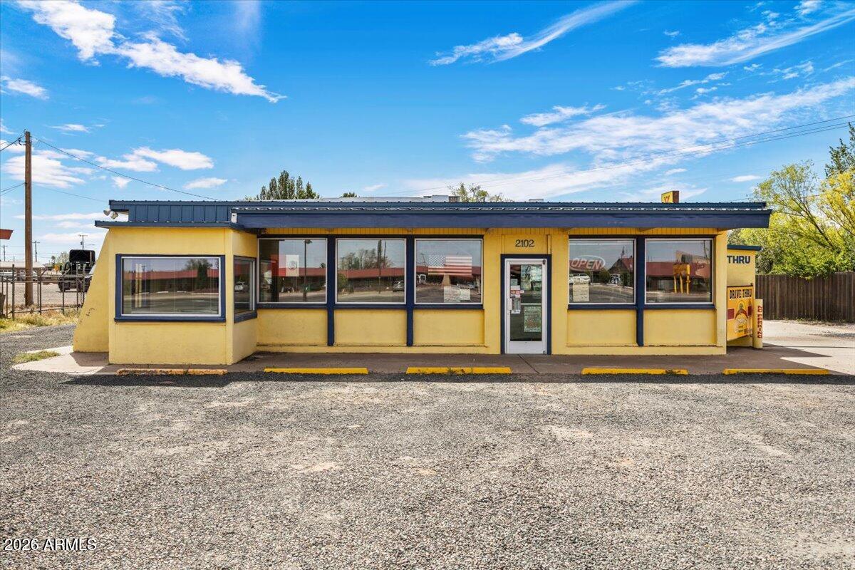 MESA BONITA - Commercial Sale