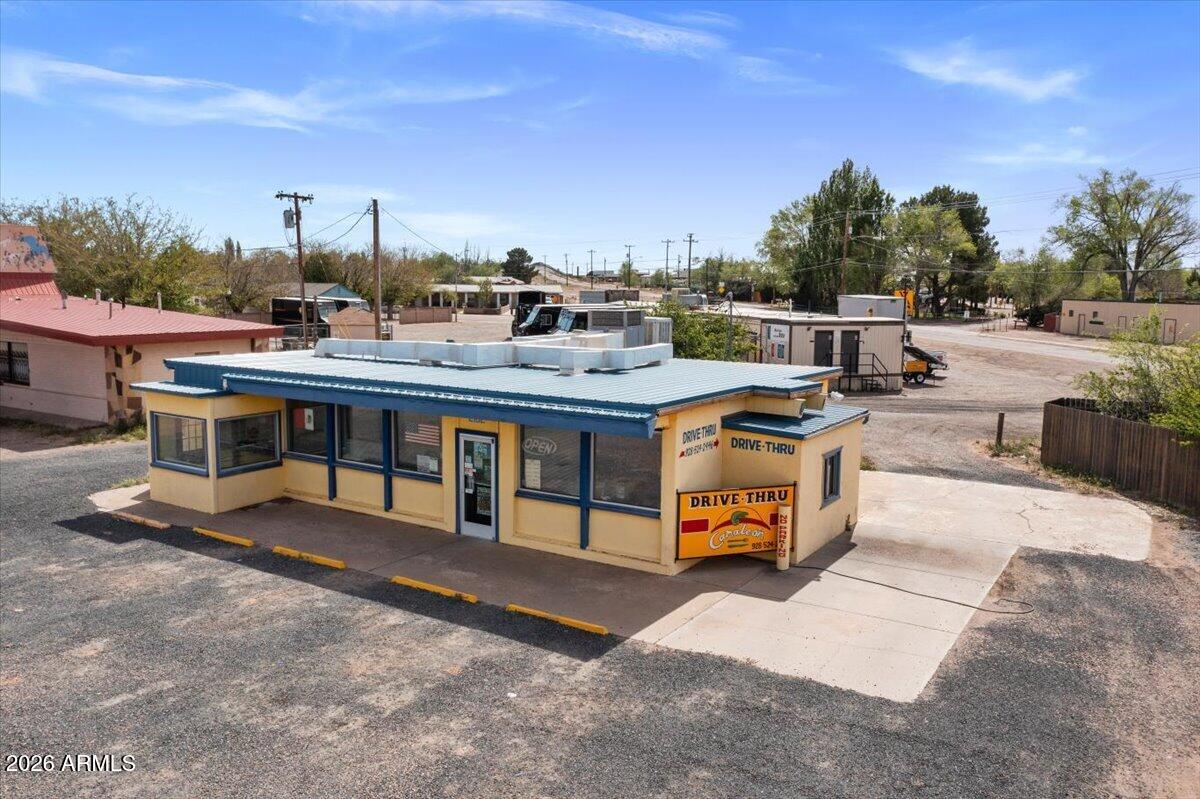 MESA BONITA - Commercial Sale