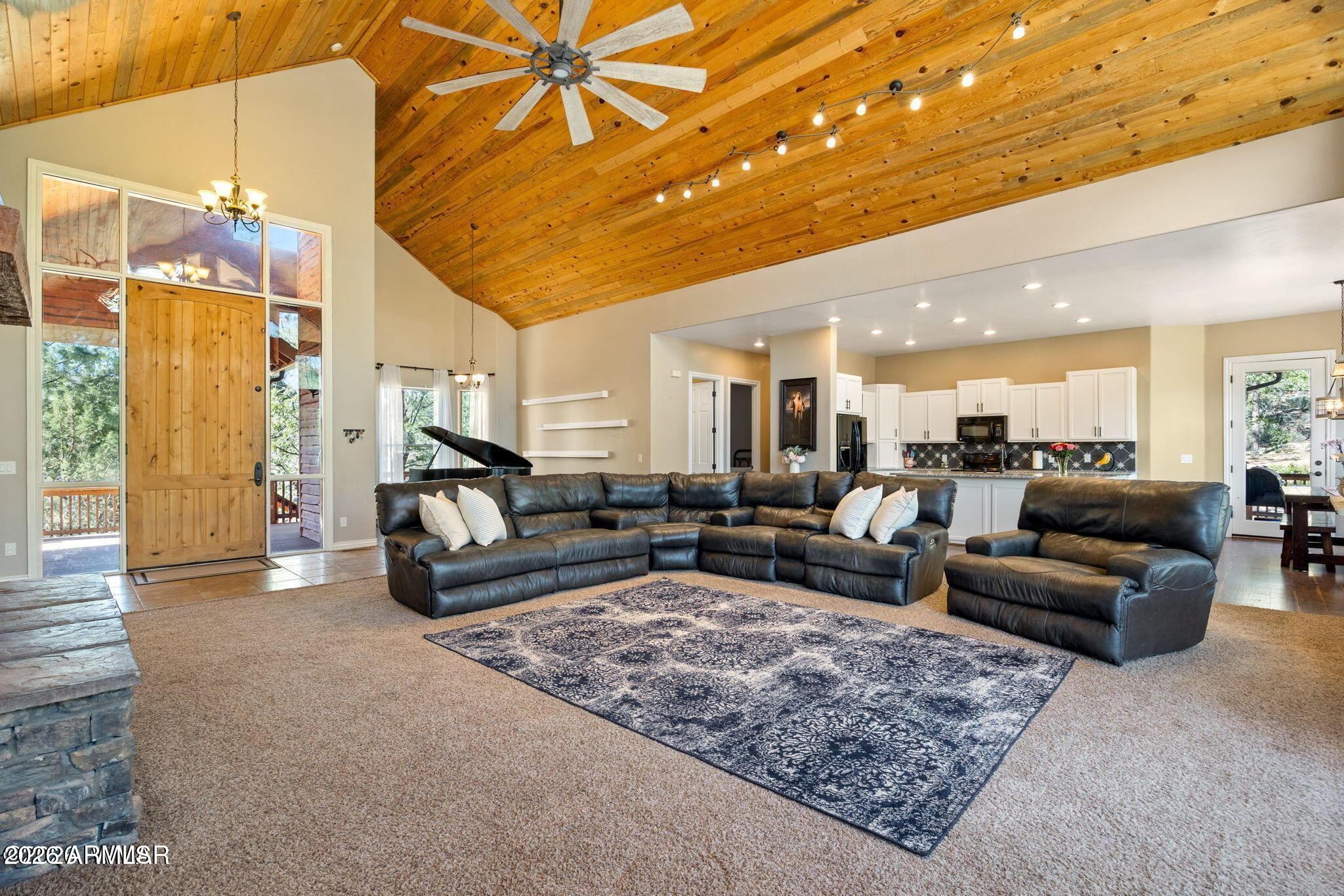STARLIGHT RIDGE ESTATES UNIT 2 - Residential