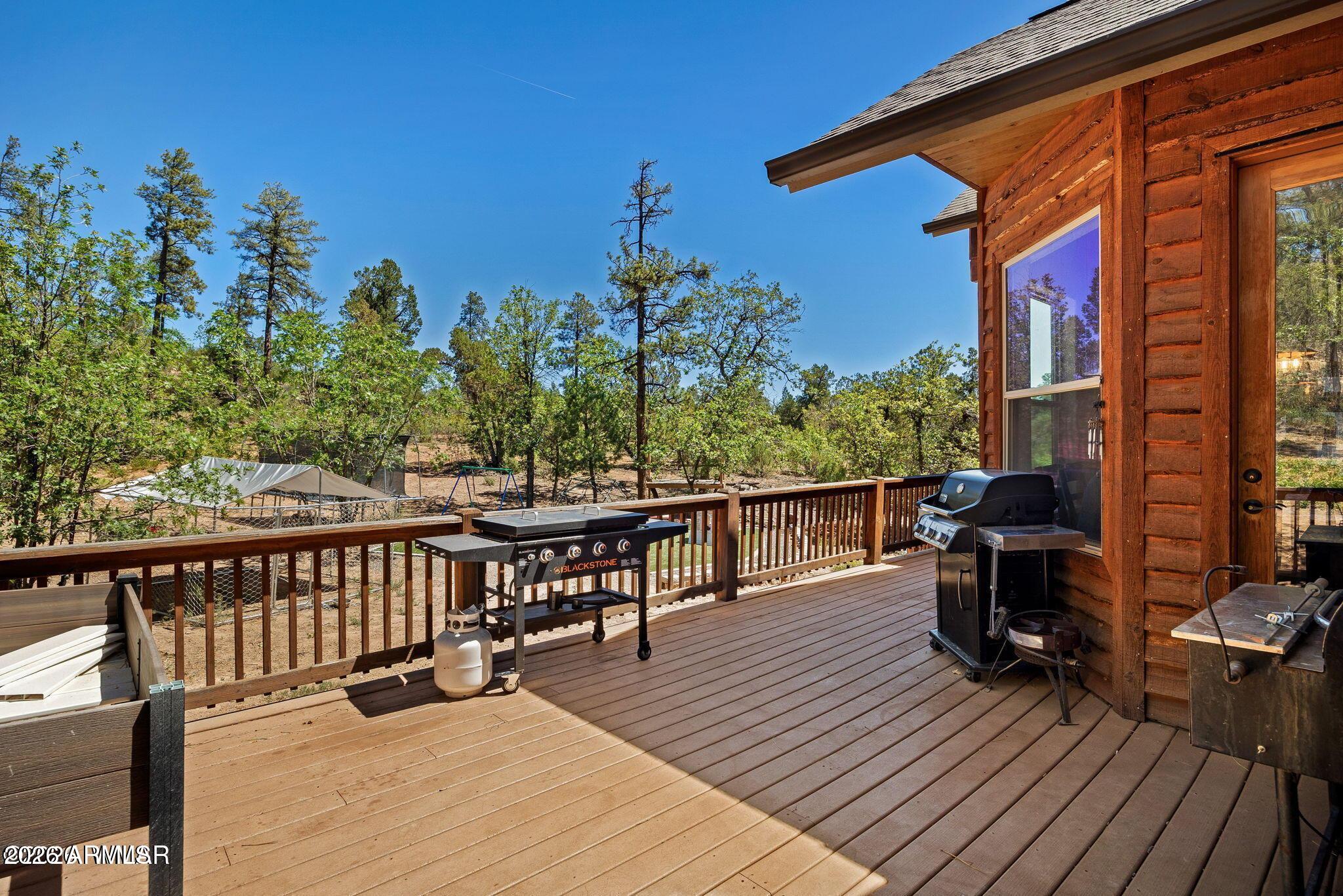 STARLIGHT RIDGE ESTATES UNIT 2 - Residential