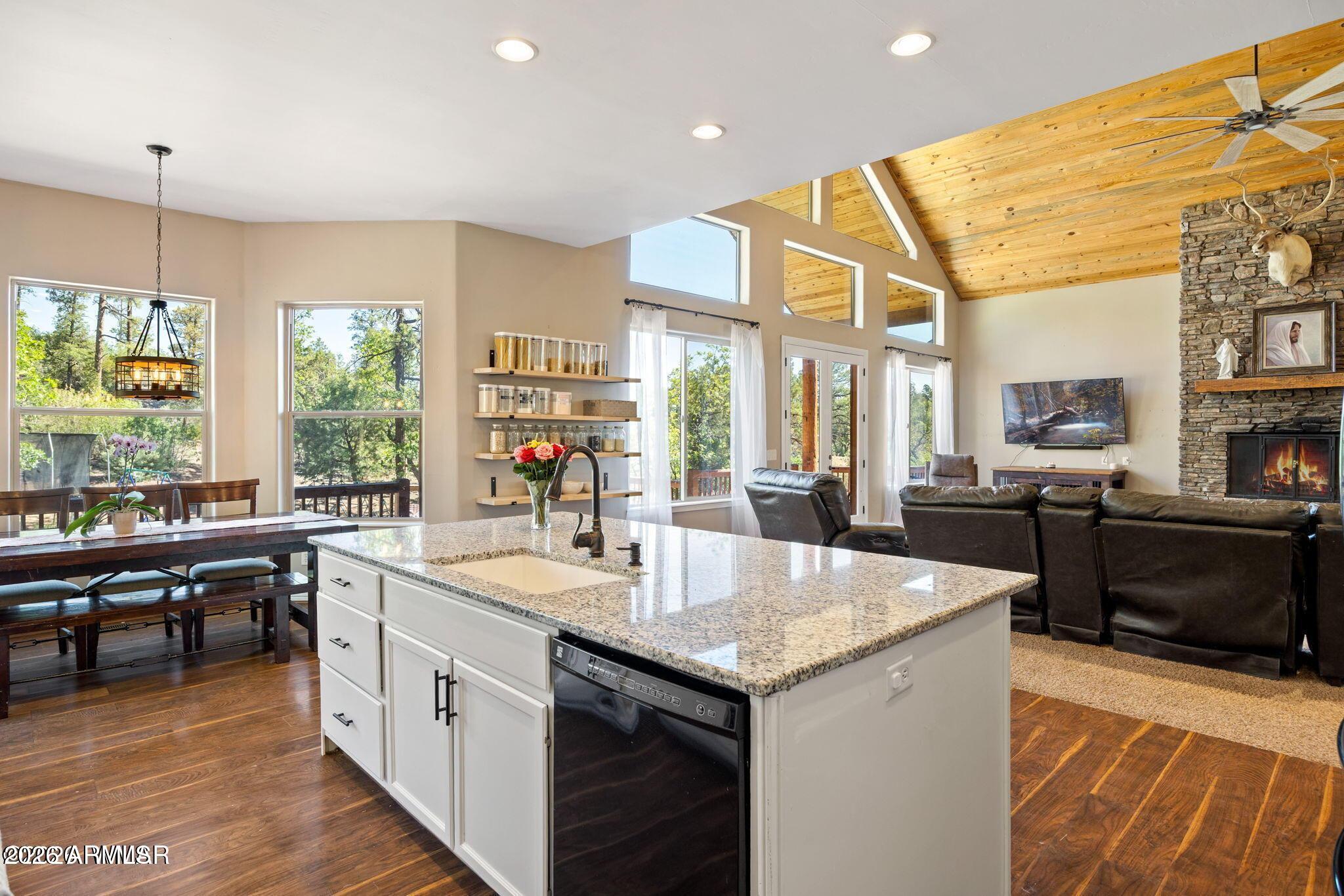 STARLIGHT RIDGE ESTATES UNIT 2 - Residential