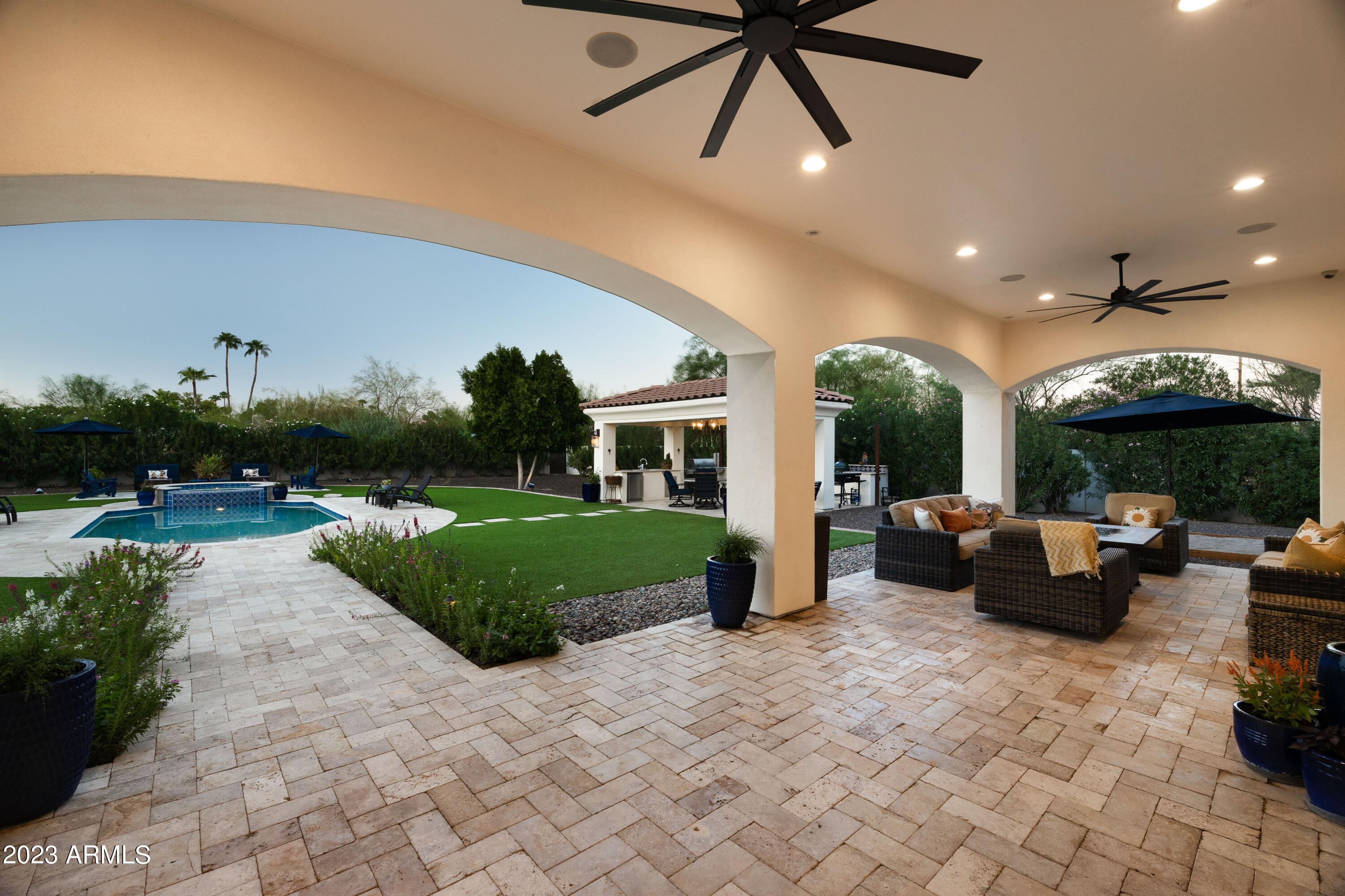 SUNBURST FARMS EAST 5 - Residential