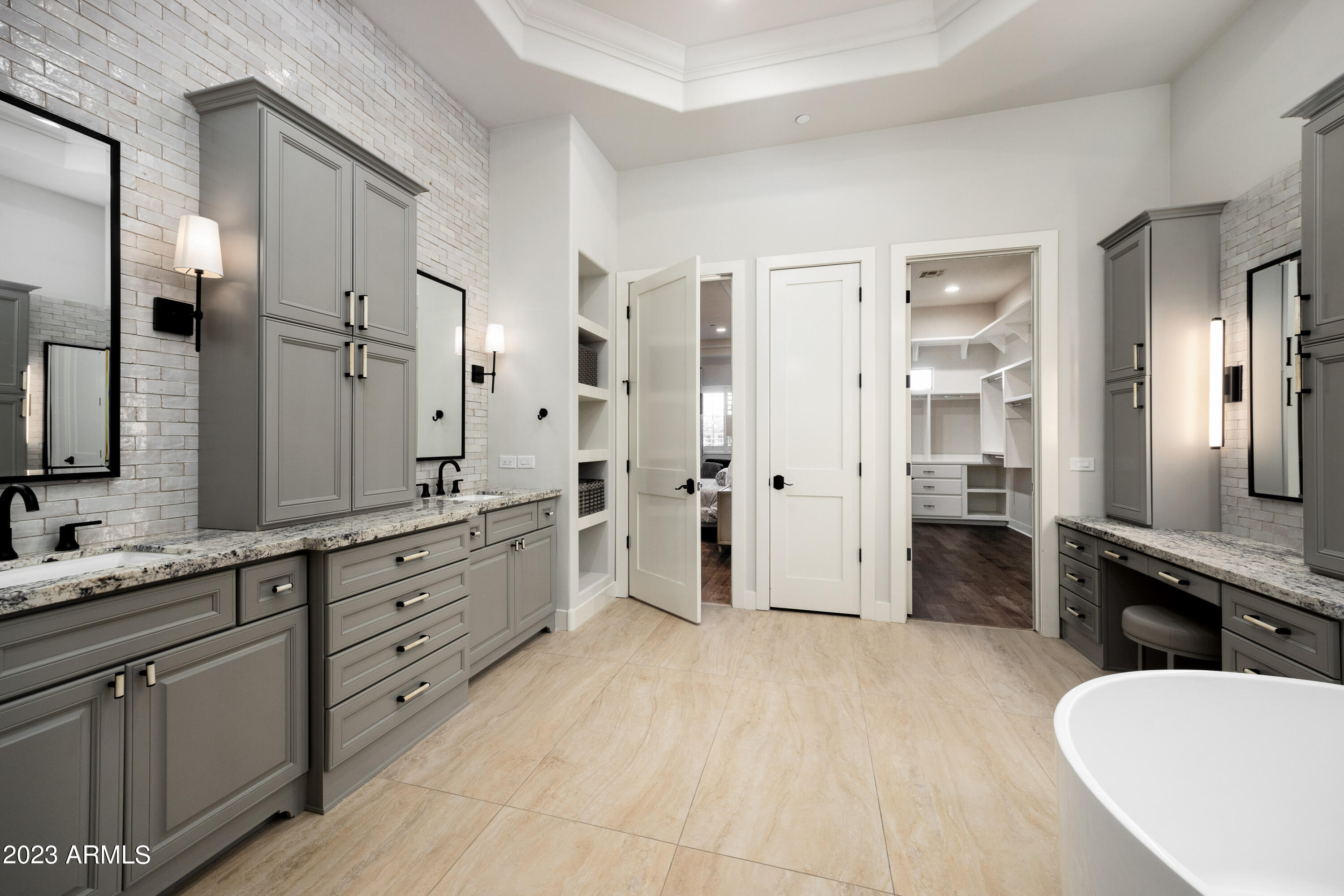 SUNBURST FARMS EAST 5 - Residential