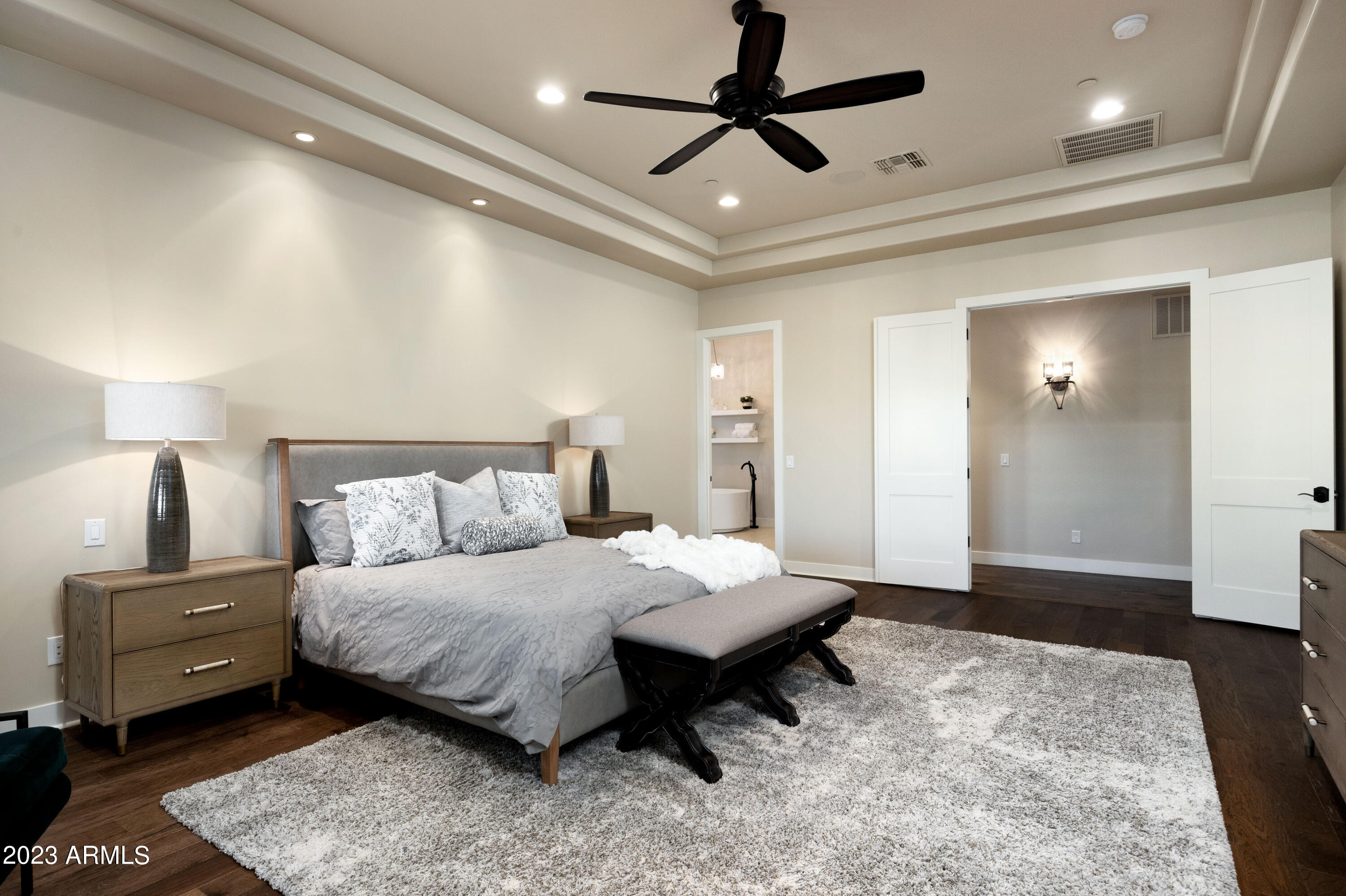 SUNBURST FARMS EAST 5 - Residential