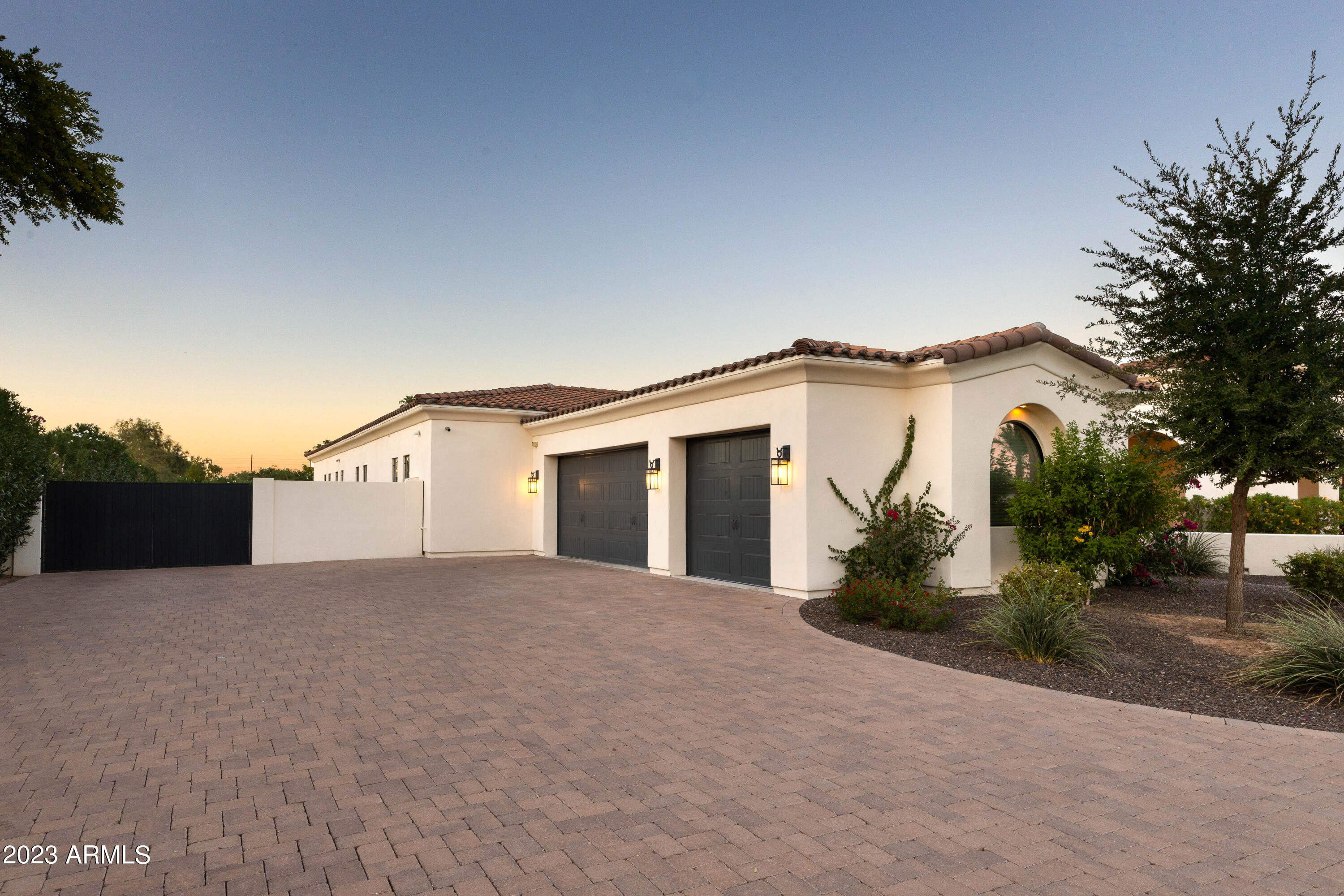 SUNBURST FARMS EAST 5 - Residential