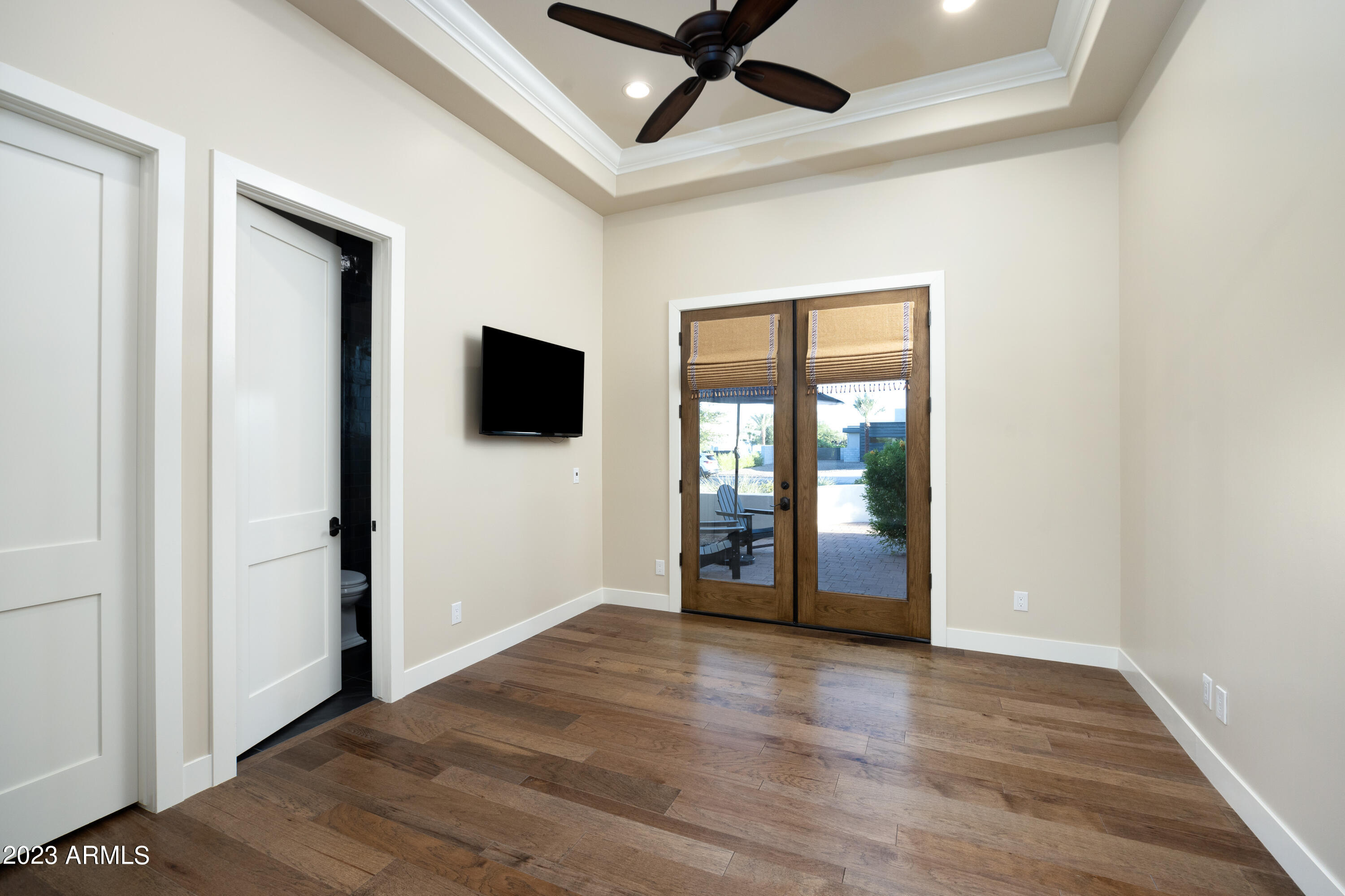 SUNBURST FARMS EAST 5 - Residential