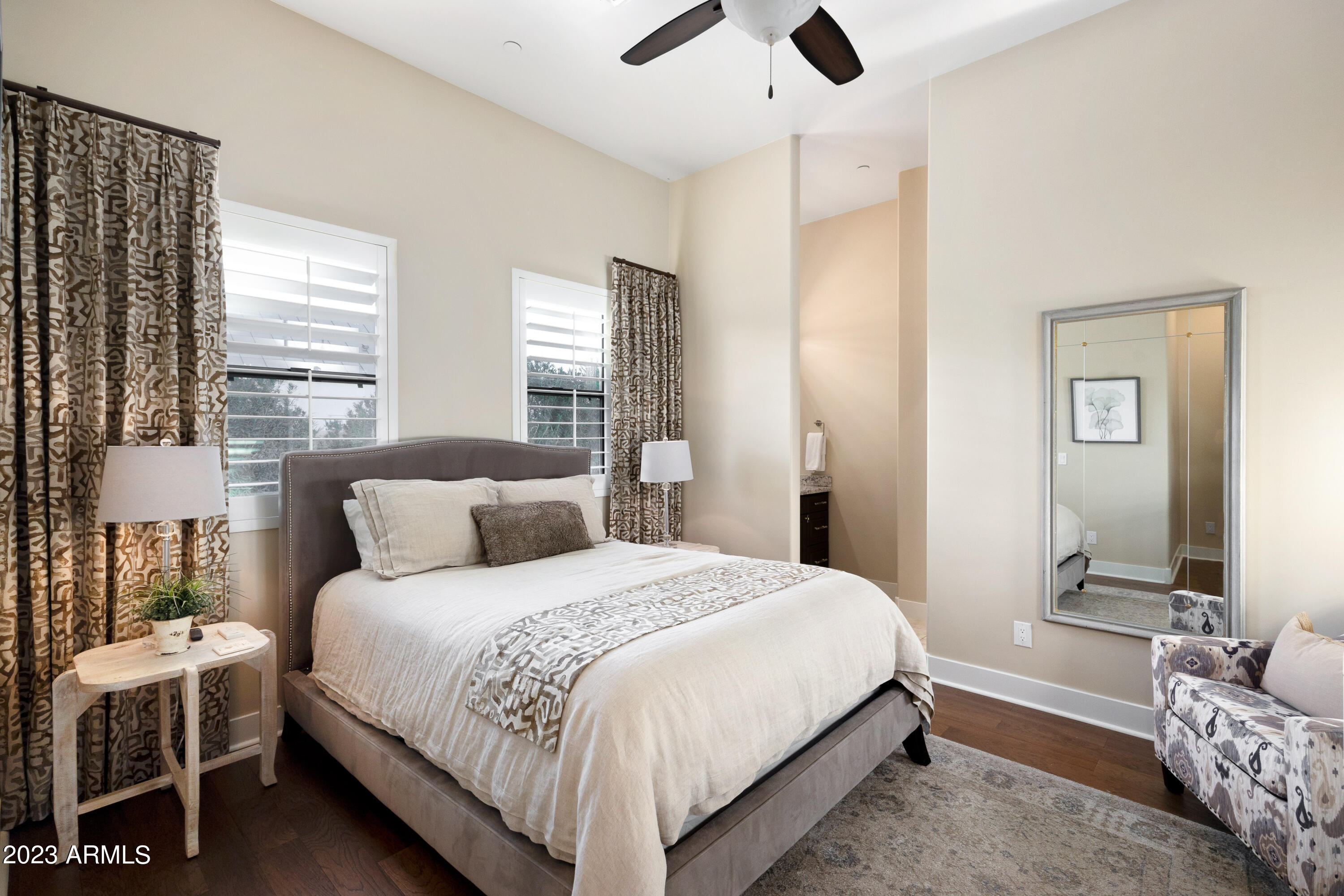 SUNBURST FARMS EAST 5 - Residential