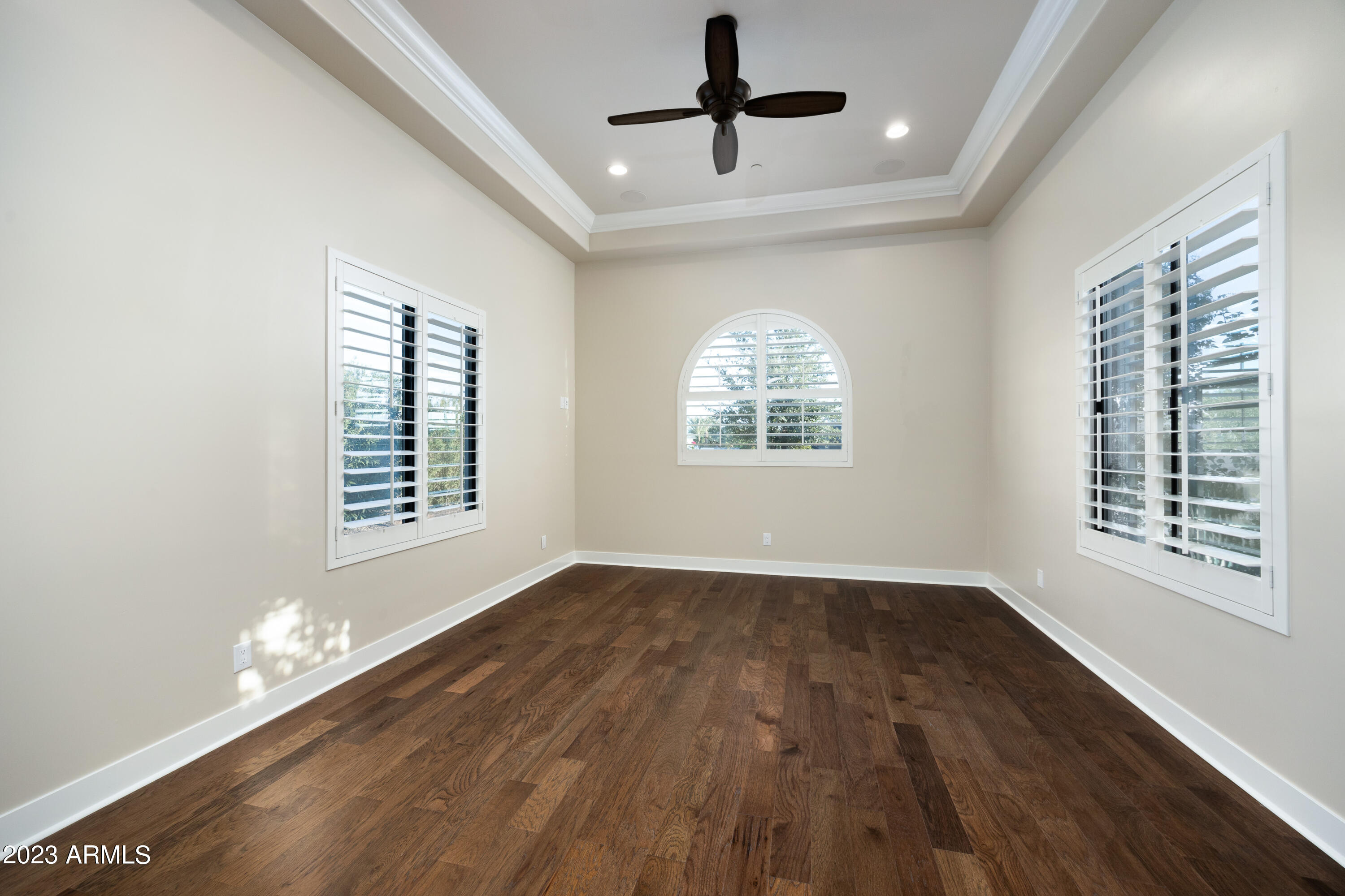 SUNBURST FARMS EAST 5 - Residential