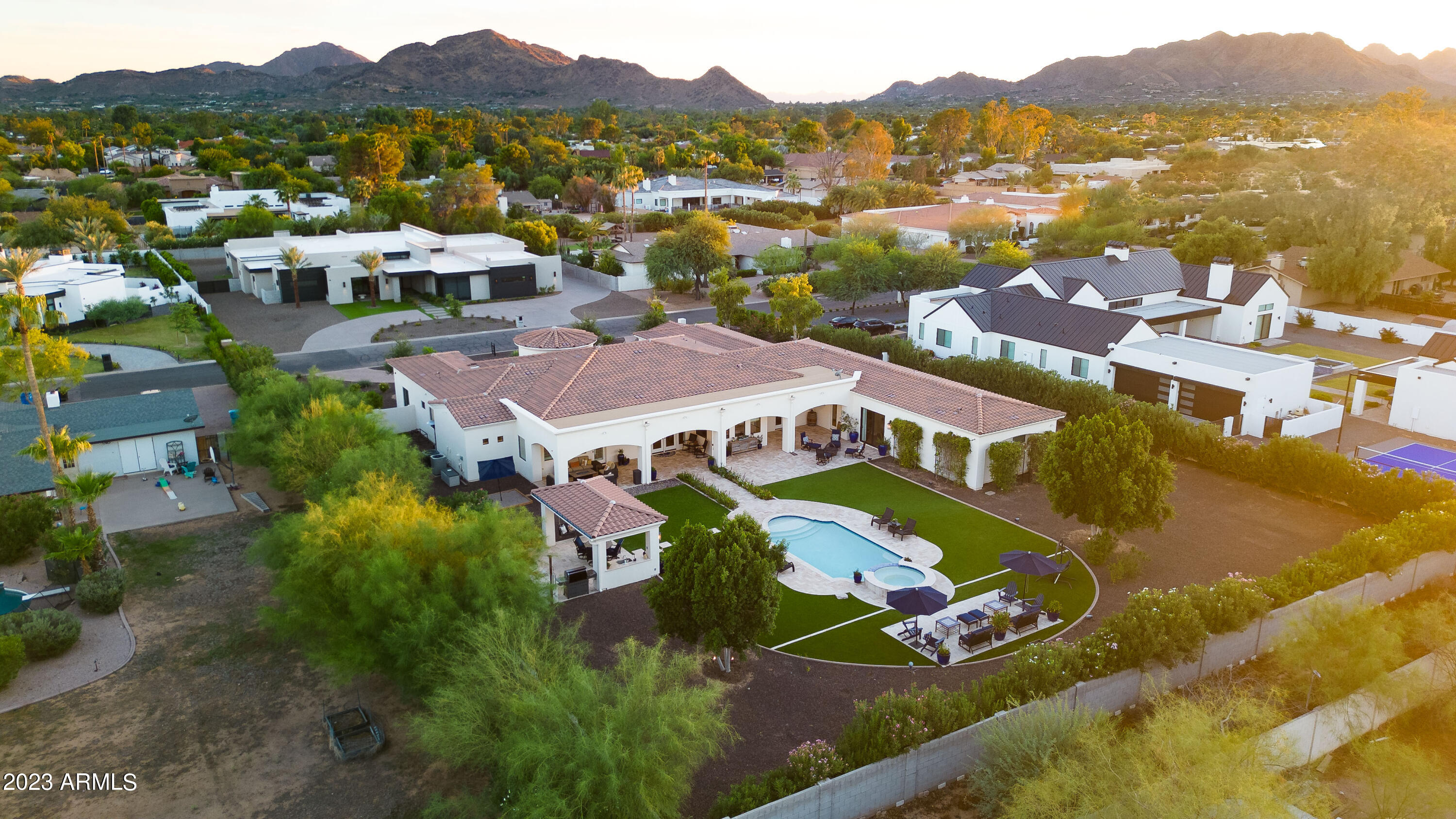 SUNBURST FARMS EAST 5 - Residential