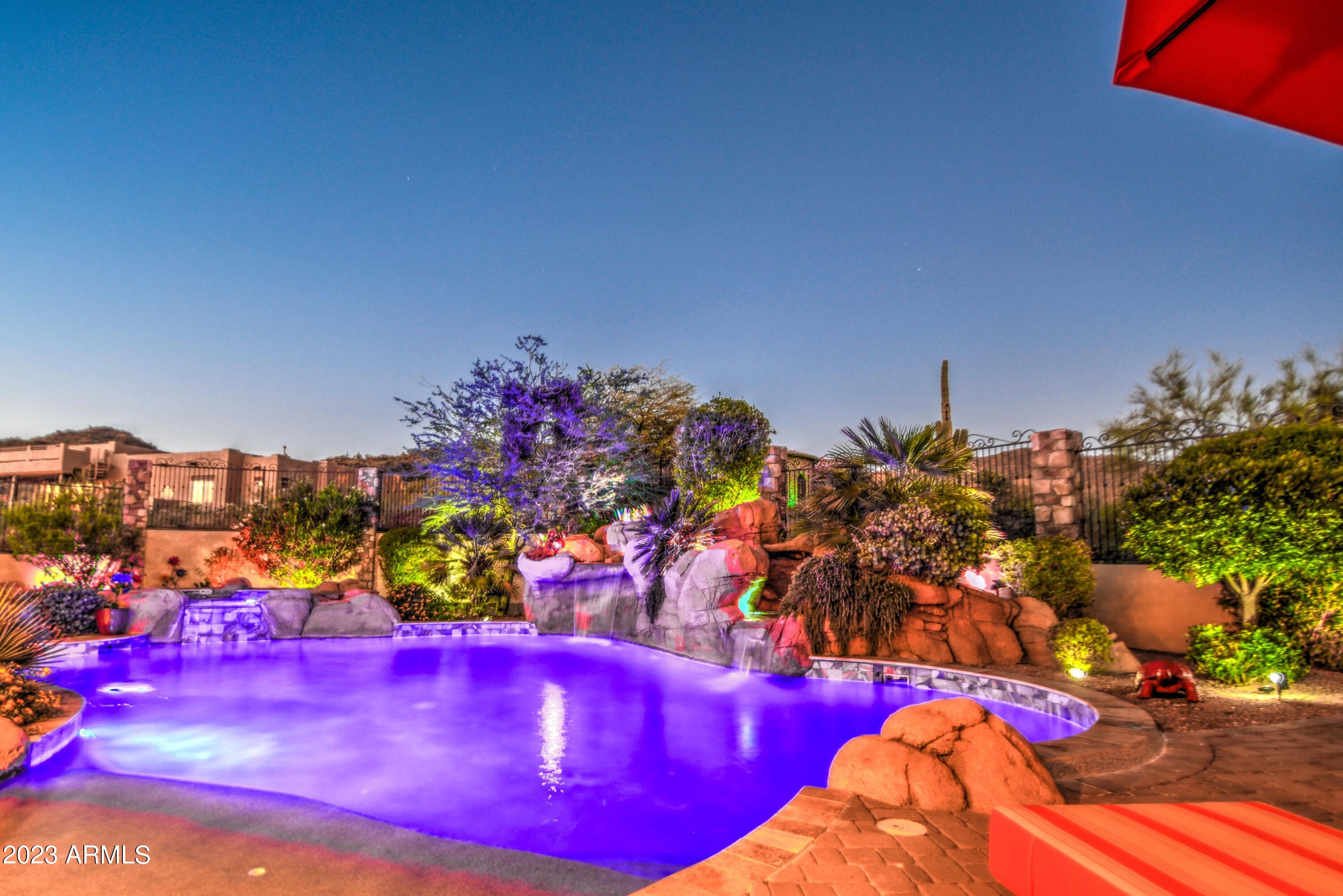 LAS SENDAS - Residential