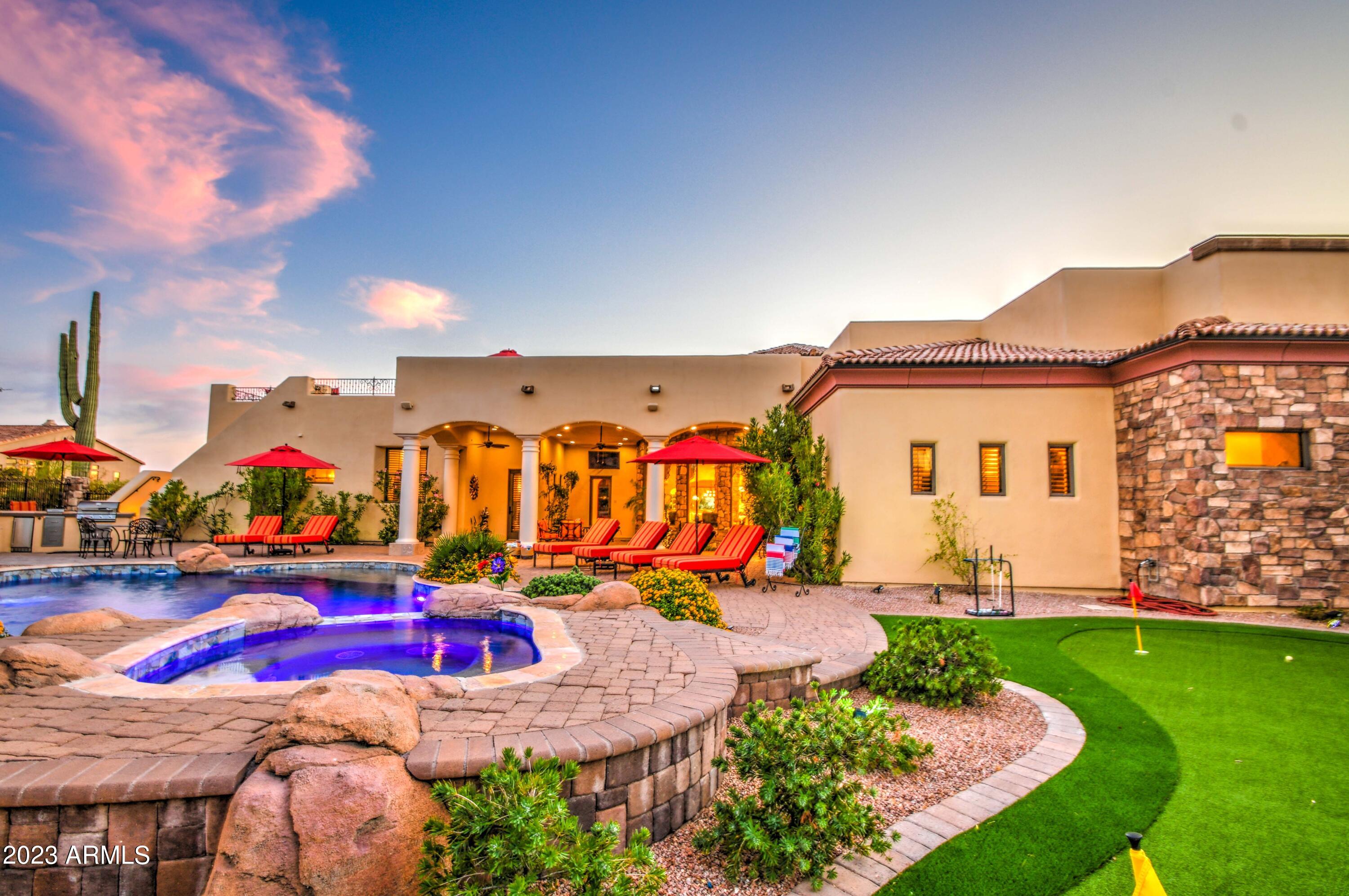 LAS SENDAS - Residential