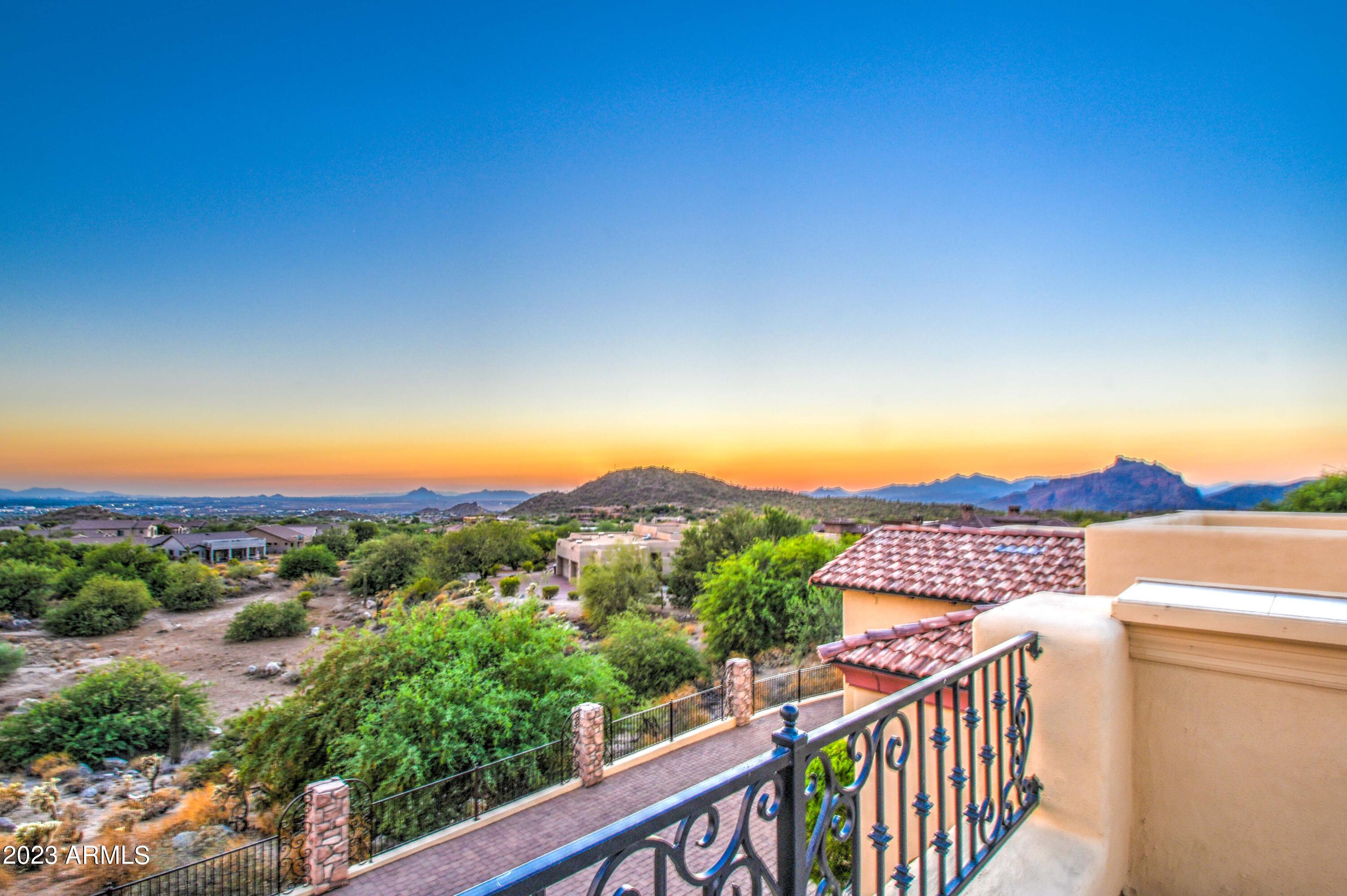 LAS SENDAS - Residential