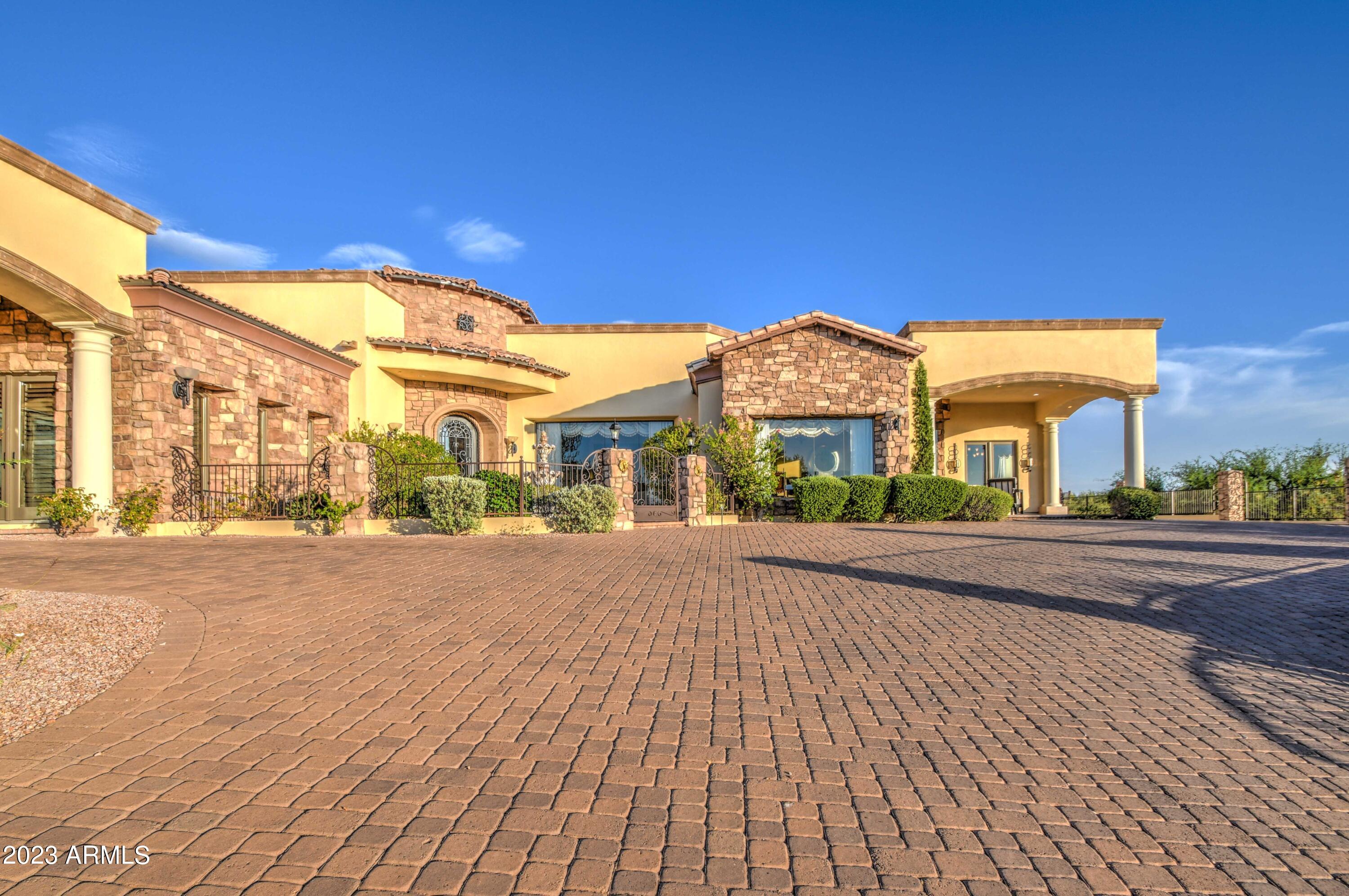 LAS SENDAS - Residential