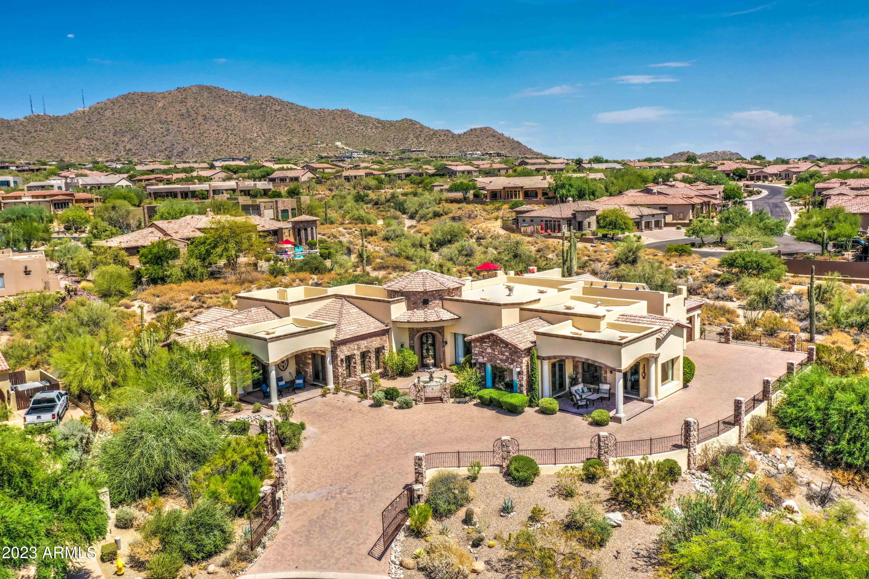 LAS SENDAS - Residential