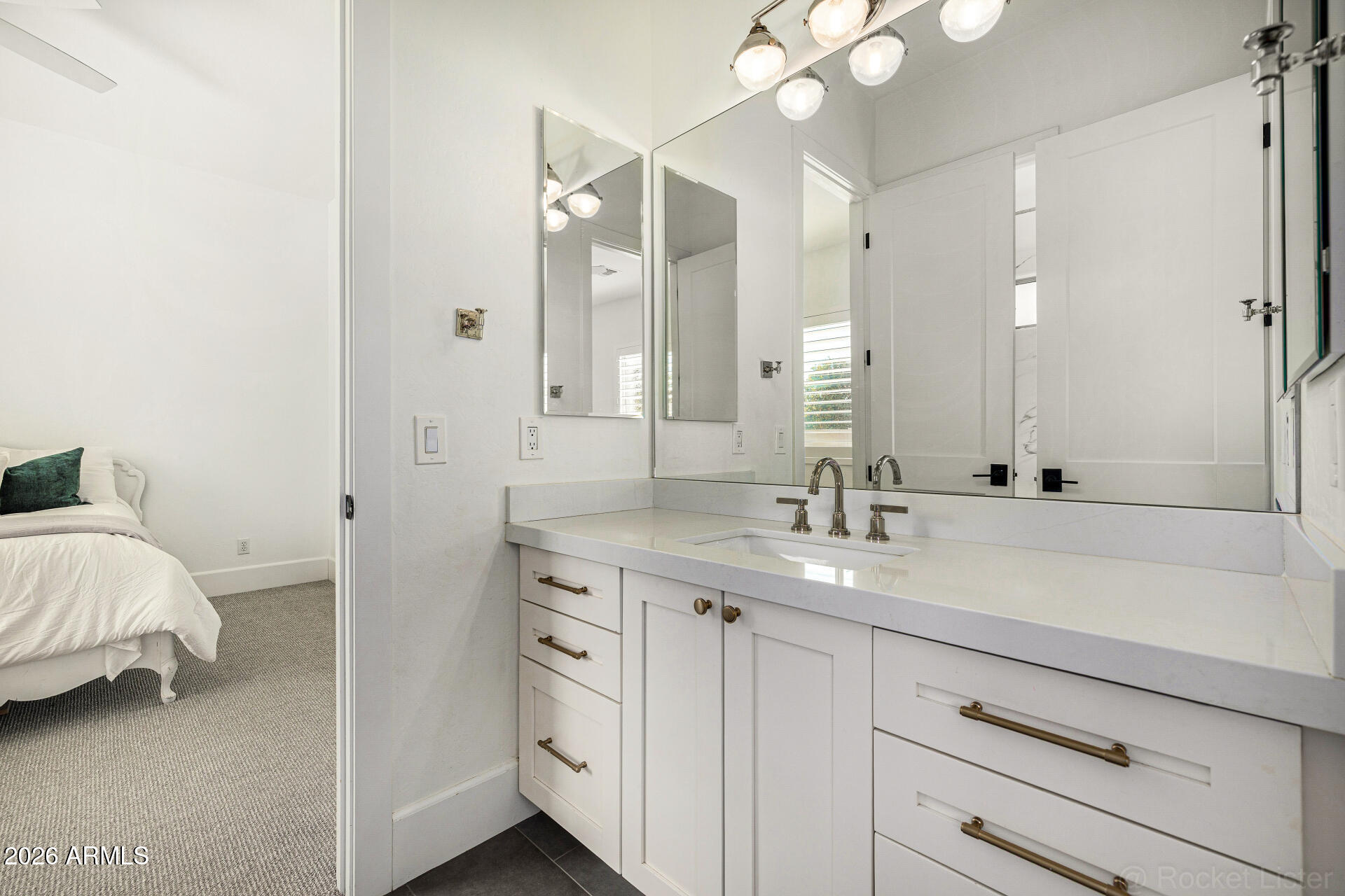 ARBOLEDA UNIT 2 - Residential