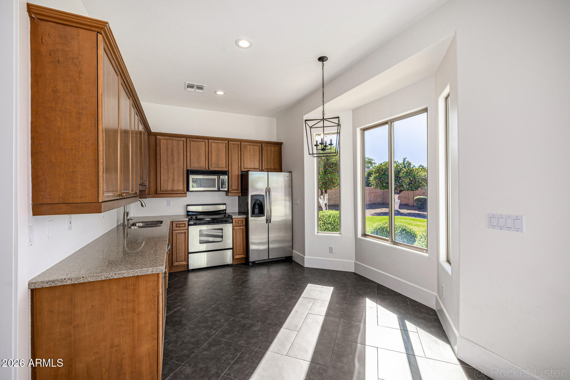 ARBOLEDA UNIT 2 - Residential