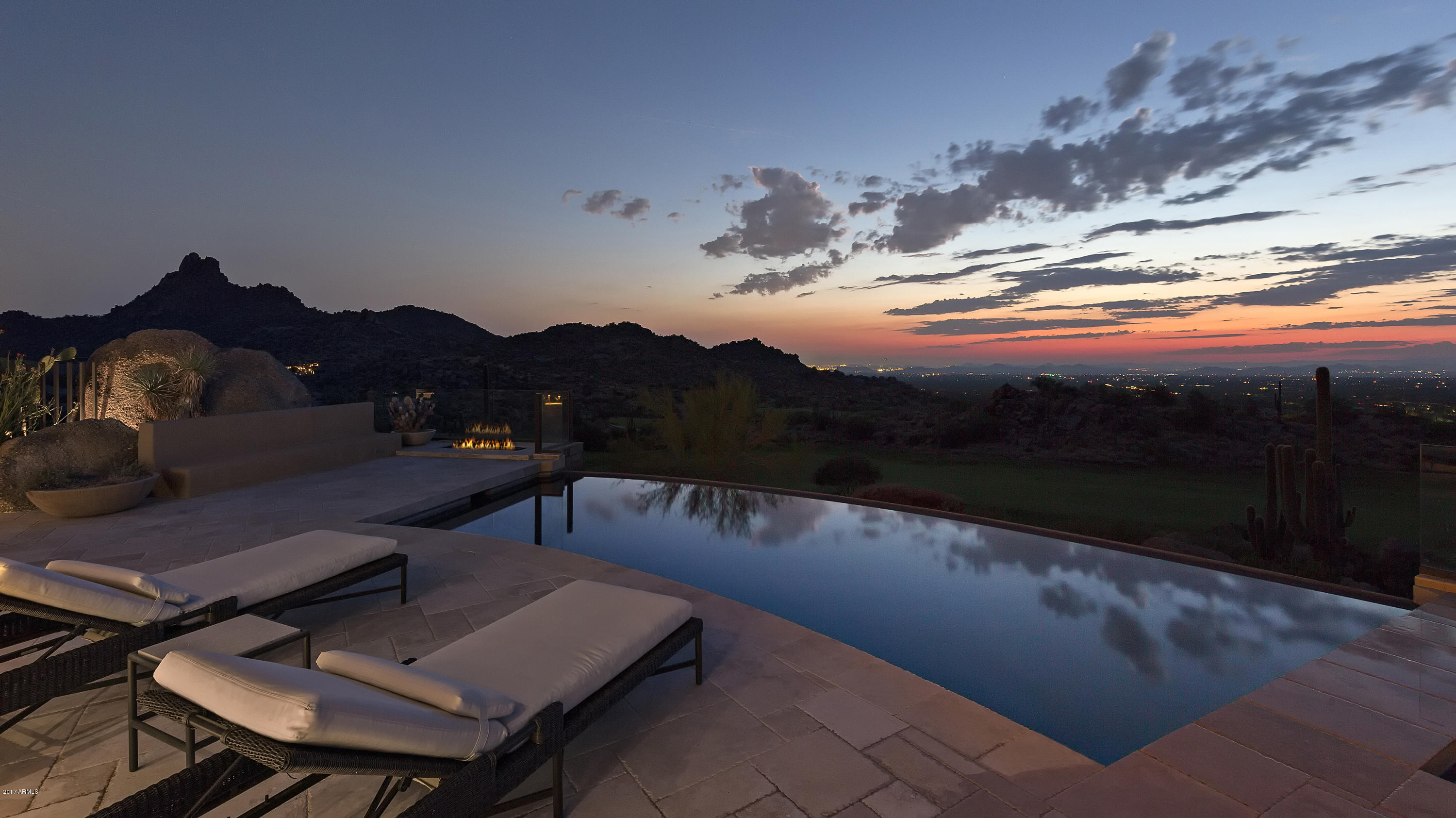 ESTANCIA - Residential
