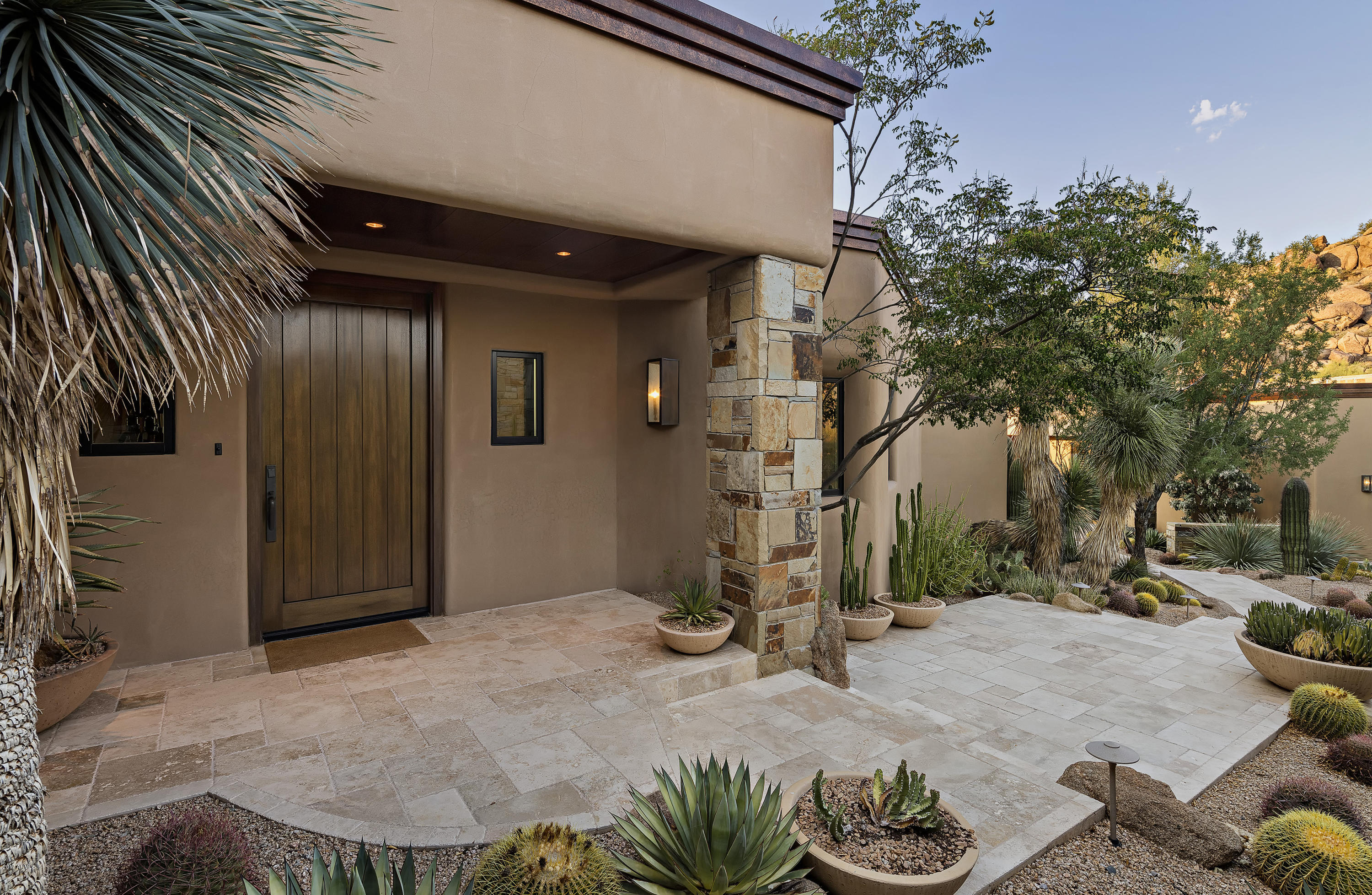 ESTANCIA - Residential