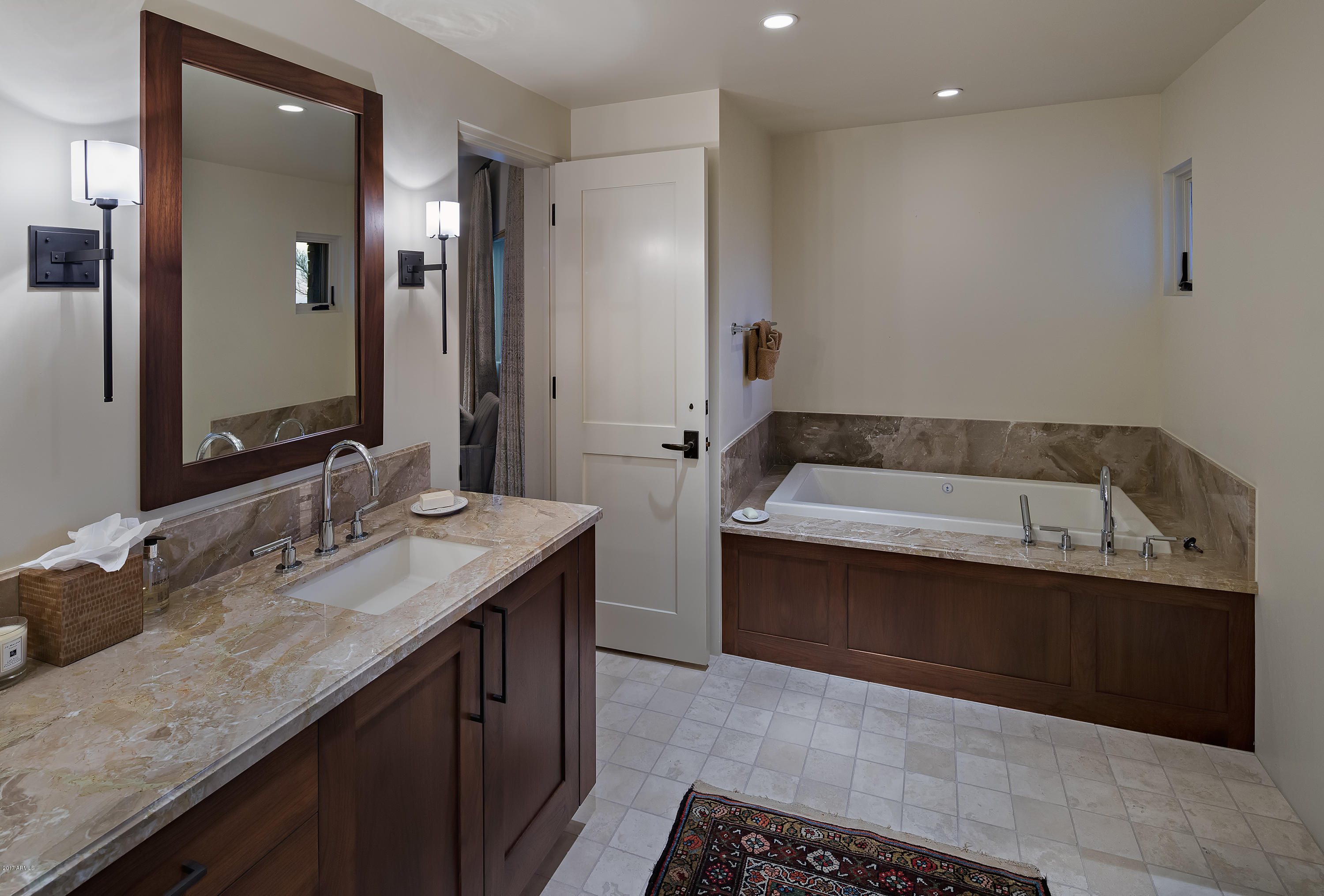 ESTANCIA - Residential