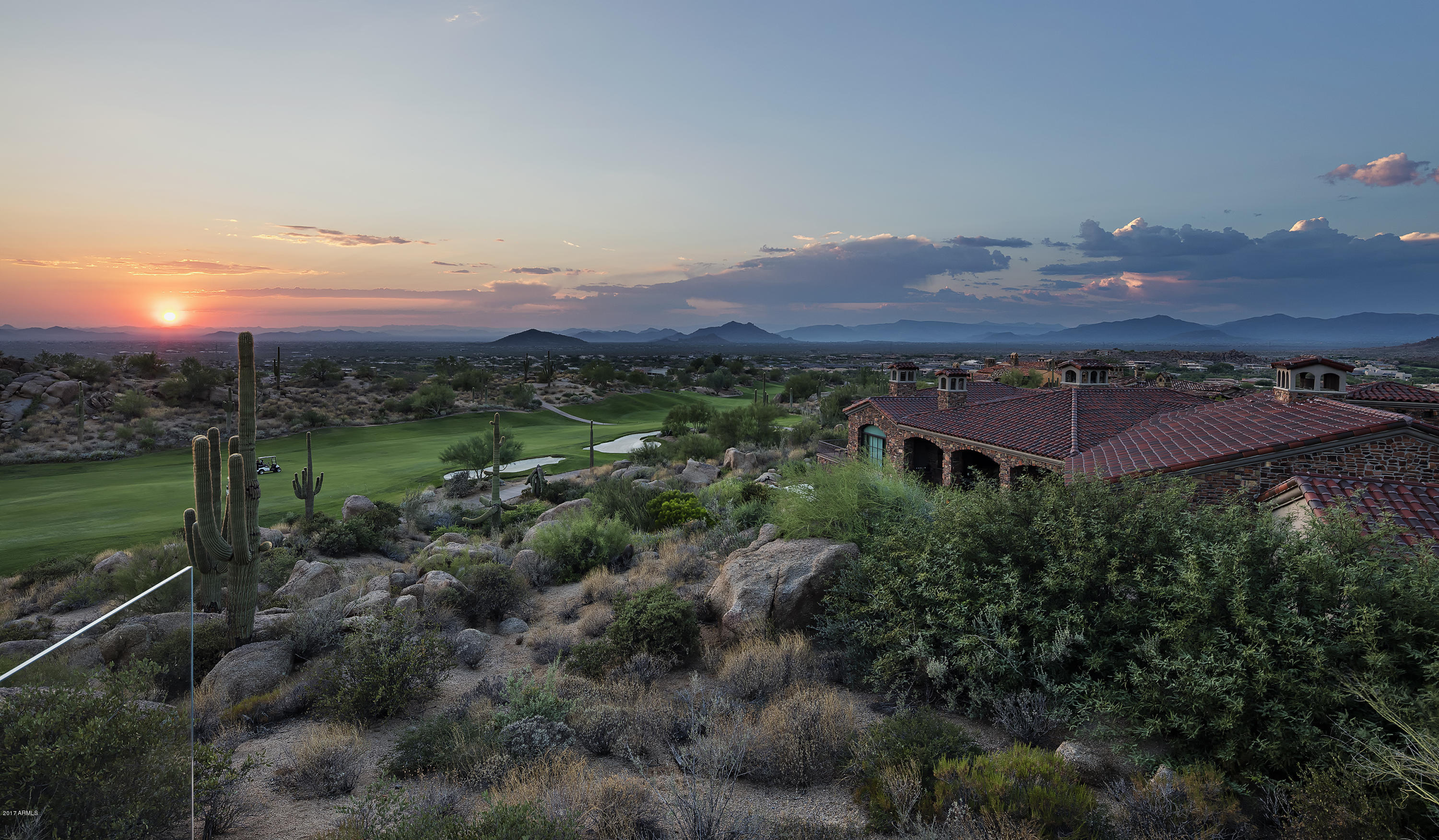 ESTANCIA - Residential